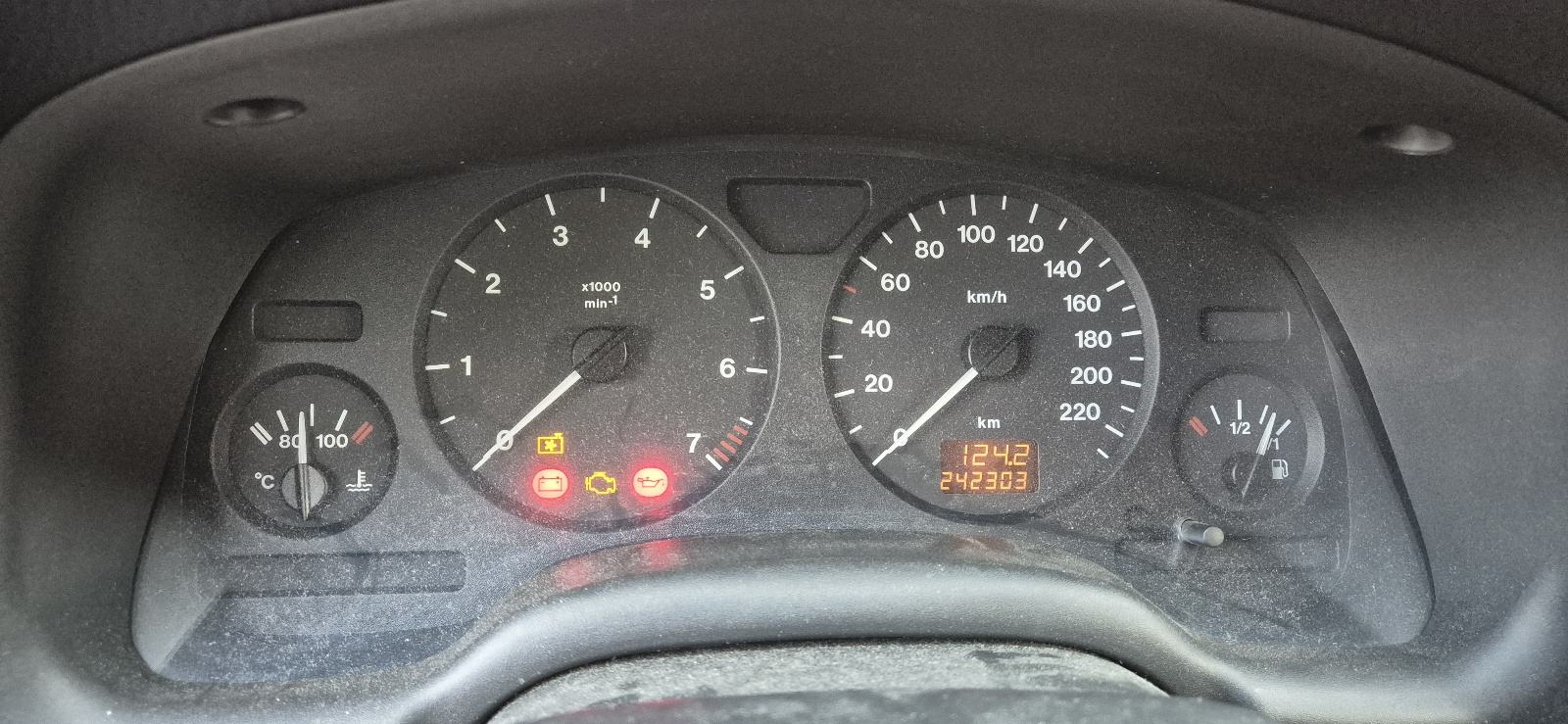 Opel Astra 1.6 16V, 2001. 242000km, prvi vlasnik, reg. do 3/27, klima, fotografija 10