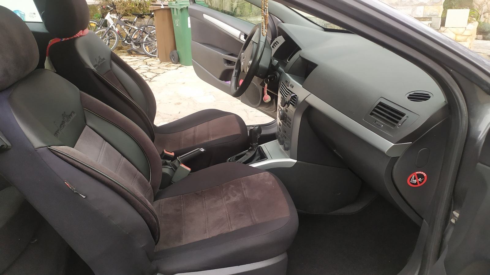 Opel Astra 1,6 16V GTC *PLIN* 2011g., fotografija 11