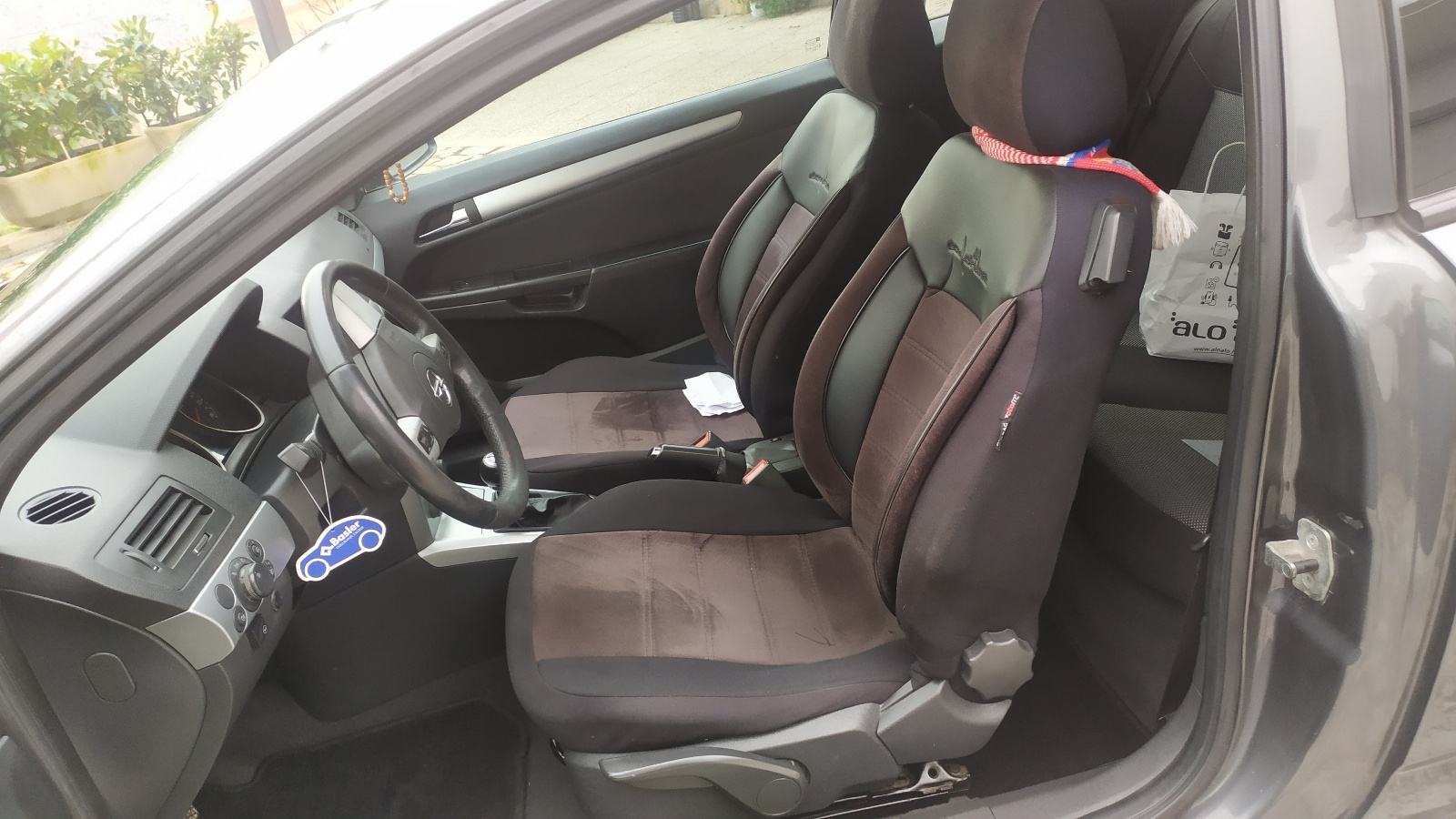Opel Astra 1,6 16V GTC *PLIN* 2011g., fotografija 12