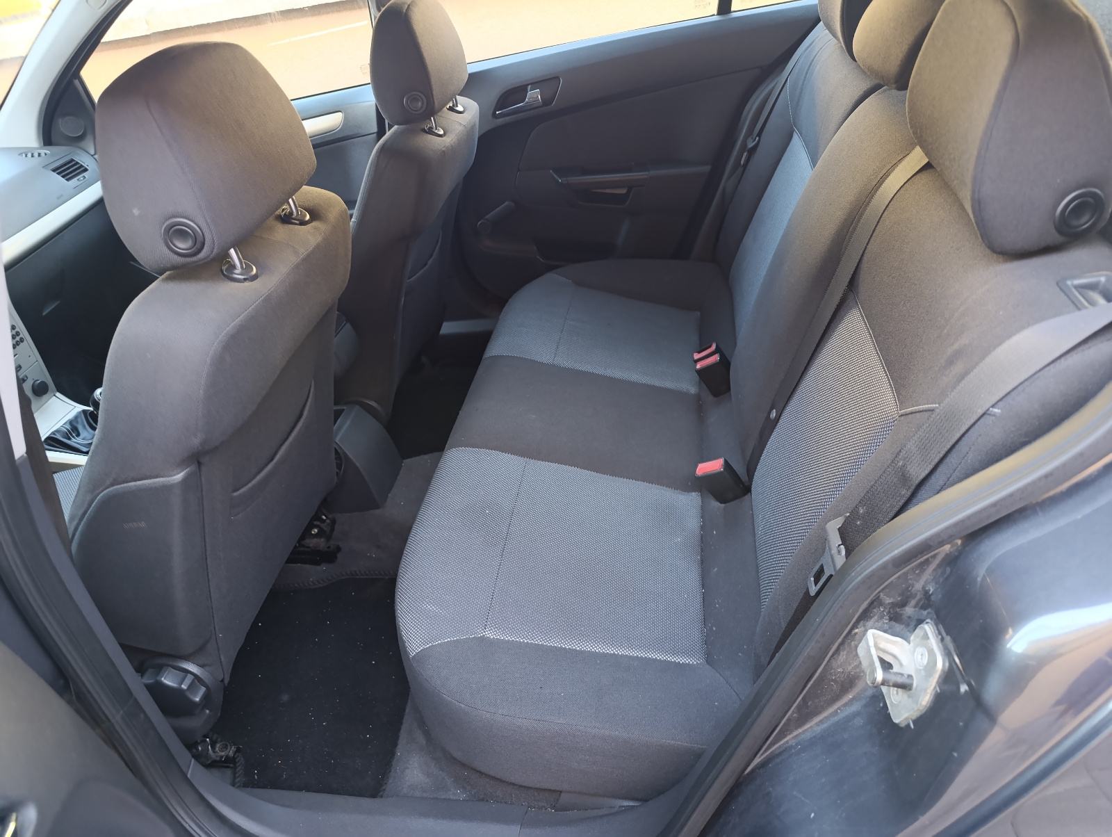Opel Astra 1,6 16V, fotografija 9