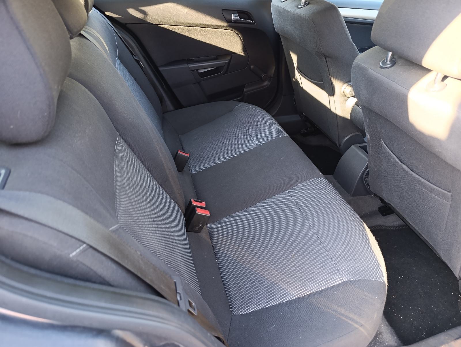 Opel Astra 1,6 16V, fotografija 6