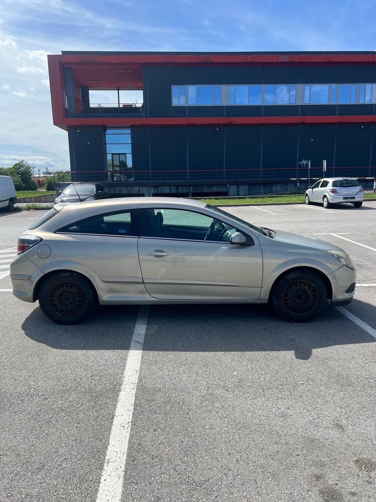 Opel Astra 1,6 16V Sport GTC 2007. Odlično stanje + ALU felge, pogled izvana - slika 5