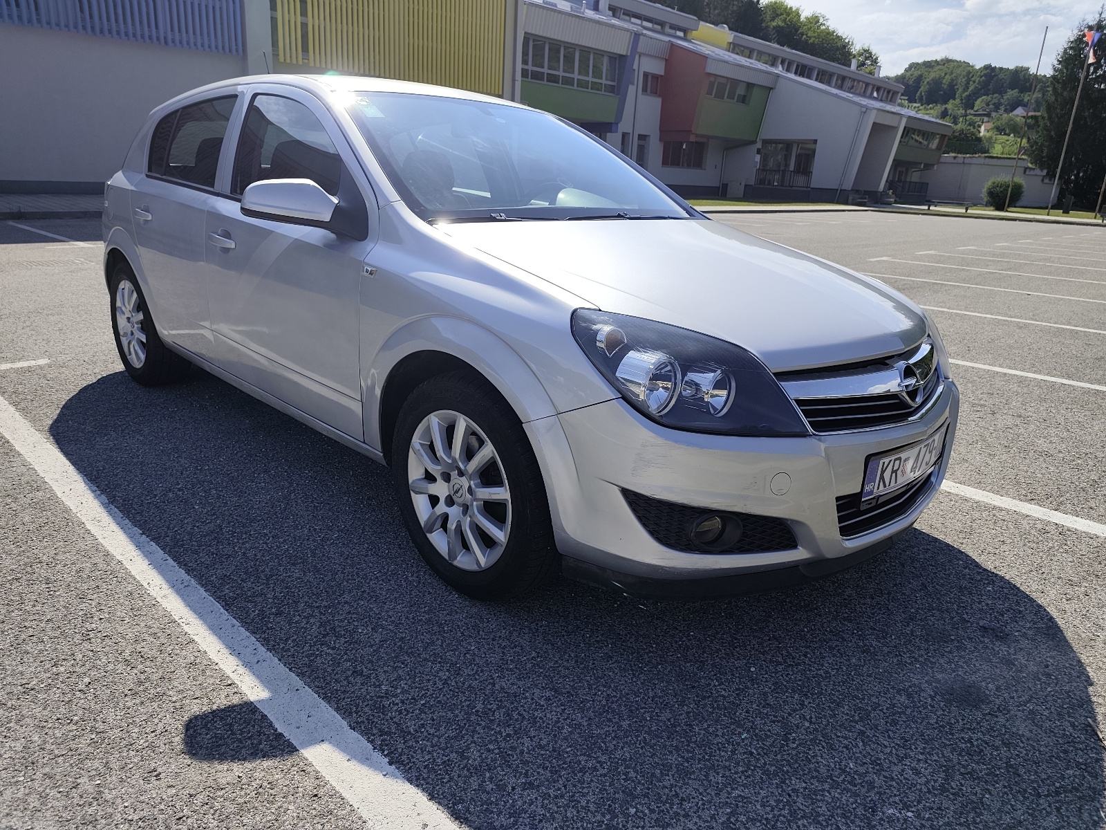 Opel Astra 1,6, 2012 god, 200 tkm, fotografija 3