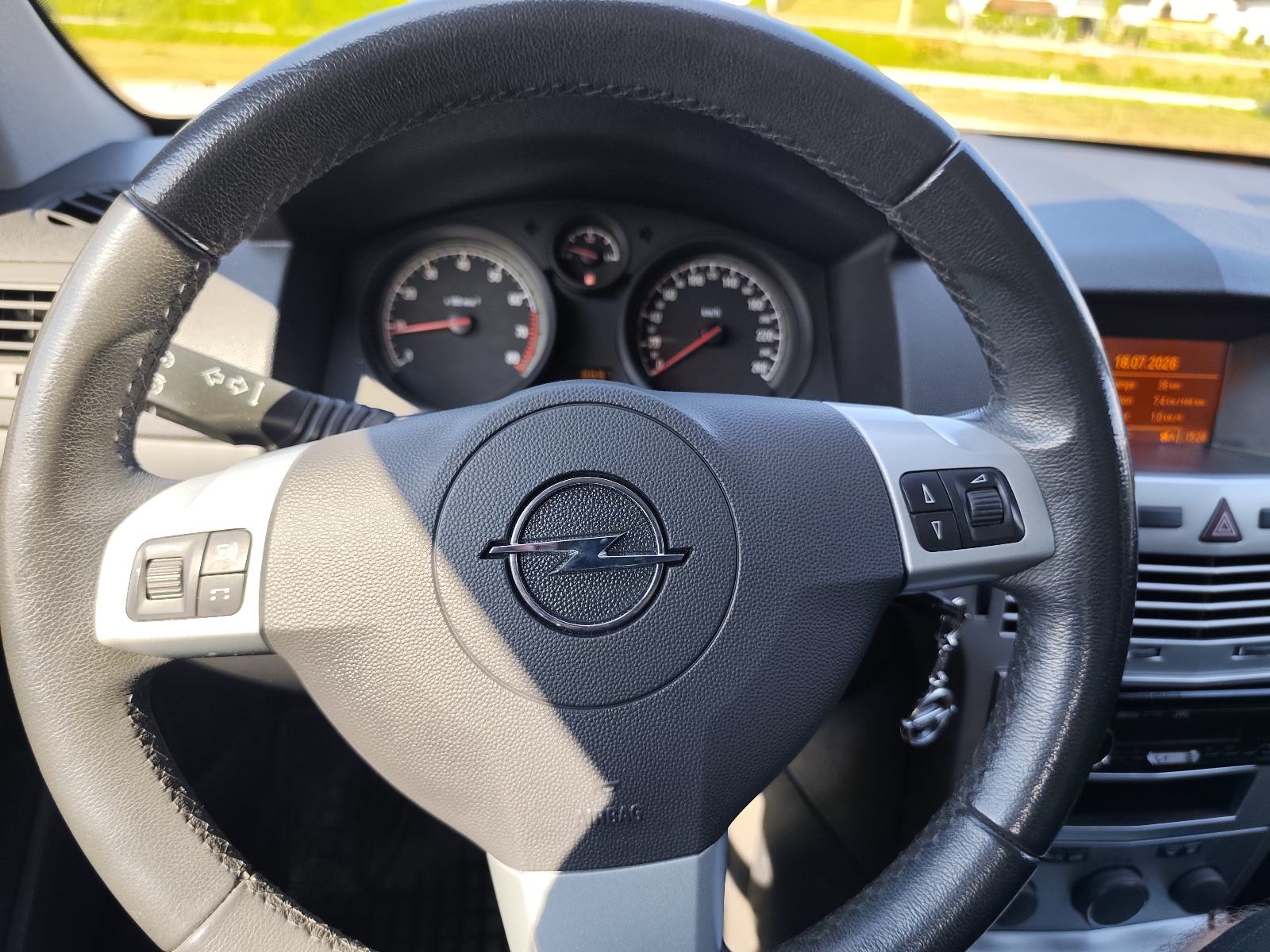 Opel Astra 1,6, 2012 god, 200 tkm, fotografija 11