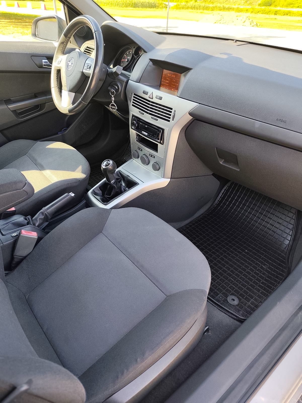 Opel Astra 1,6, 2012 god, 200 tkm, fotografija 10
