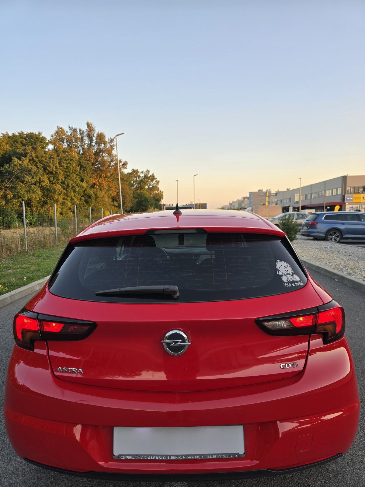 OPEL ASTRA 1.6 CDTi * 2017.GOD. * REG.GODINU DANA * EURO 6 * 4999€ *, fotografija 4