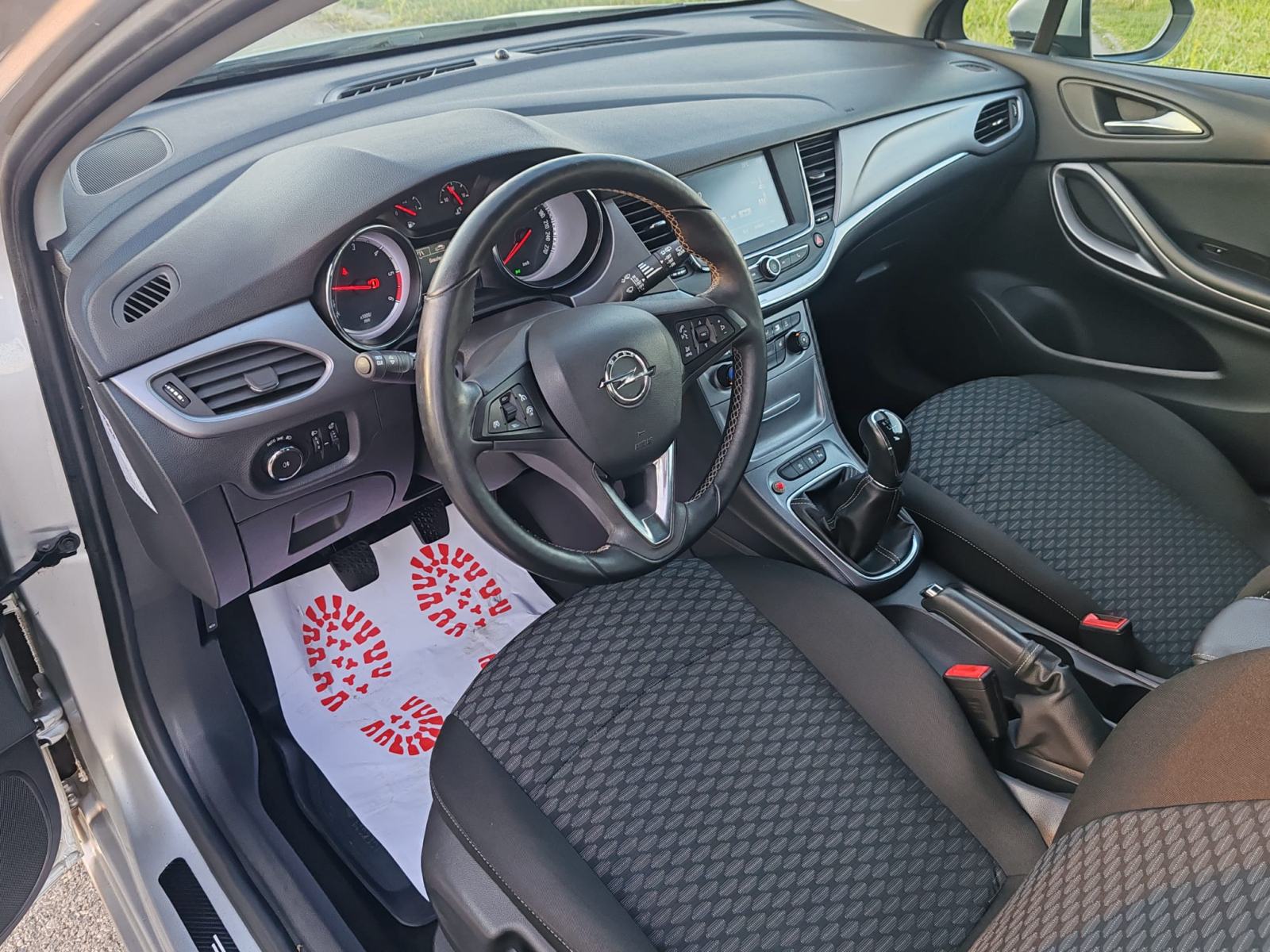 Opel Astra 1,6 CDTI-2017gd.md-MEDIA-reg.08/2027,xenon,senzori,KARTICE, fotografija 13