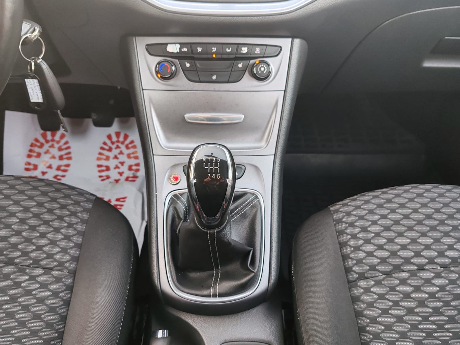 Opel Astra 1,6 CDTI-2017gd.md-MEDIA-reg.08/2027,xenon,senzori,KARTICE, fotografija 18