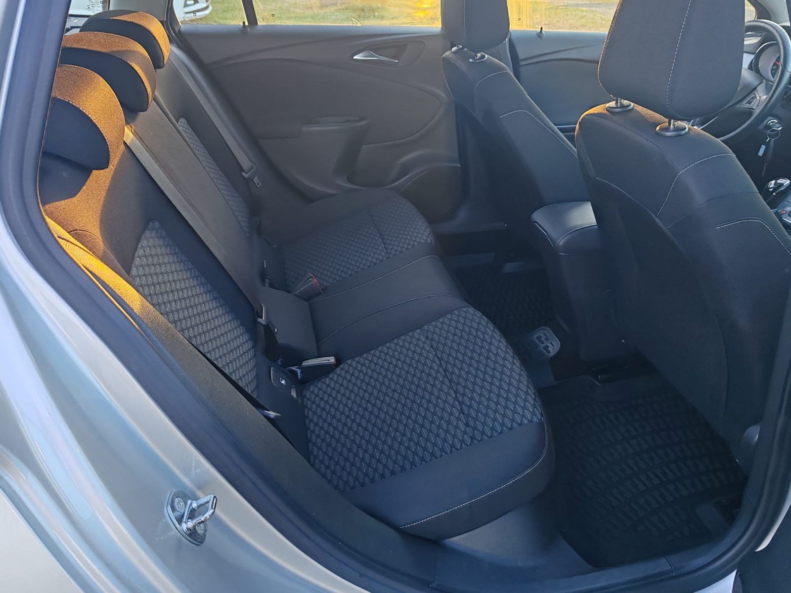 Opel Astra 1,6 CDTI-2017gd.md-MEDIA-reg.08/2027,xenon,senzori,KARTICE, fotografija 20