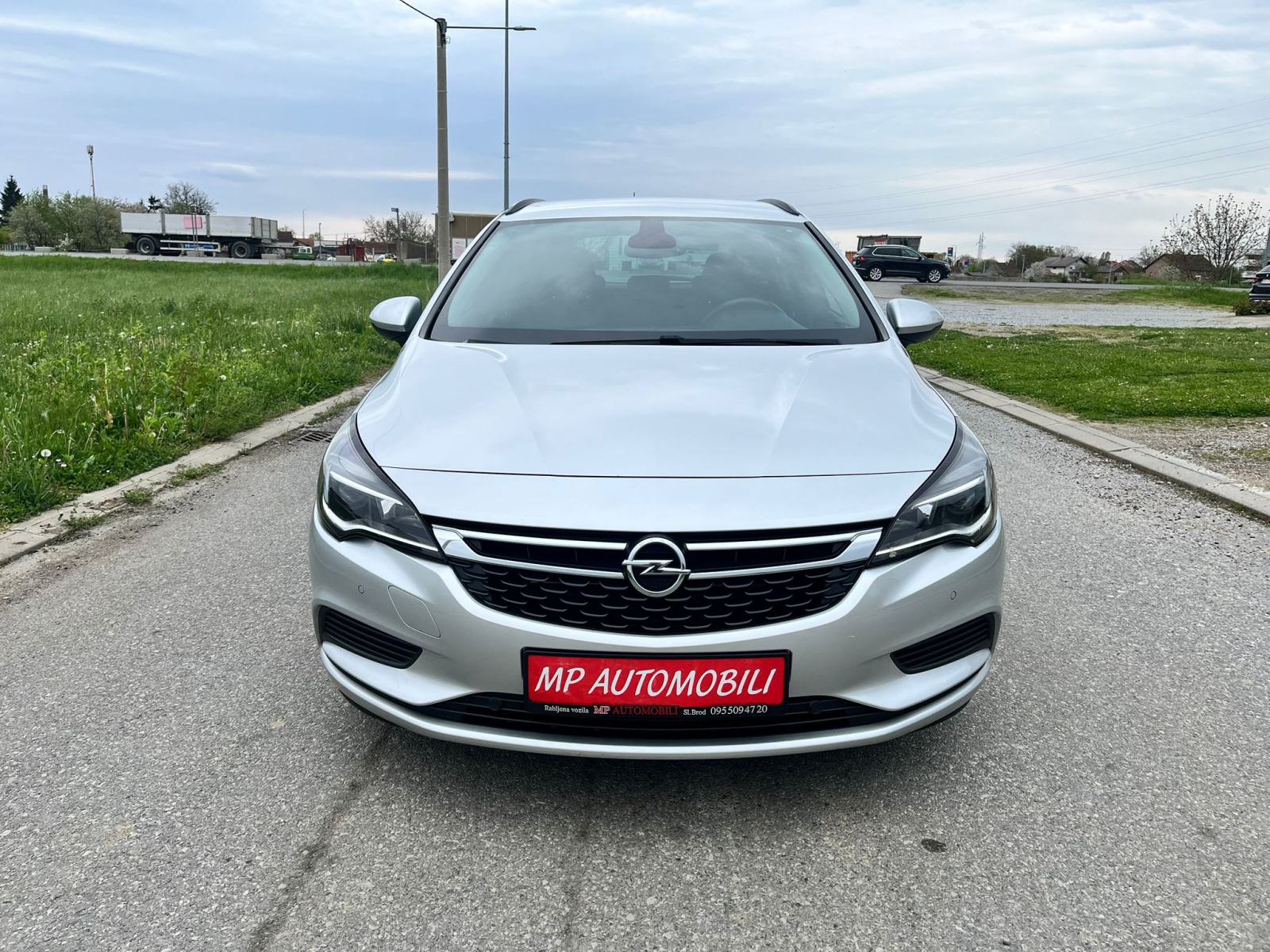 Opel Astra 1,6 CDTI-2017god.md-NAVIGACIJA-168tkm,xenon,senzori,KARTICE, fotografija 3