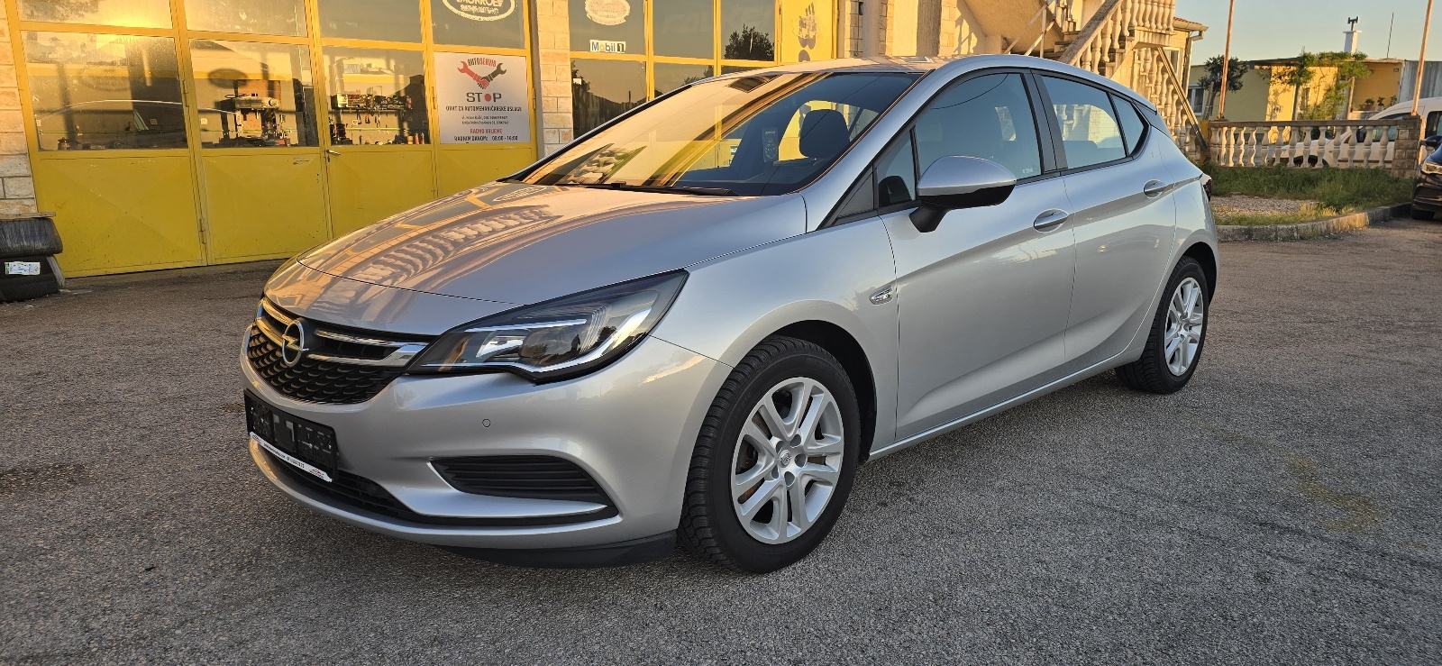 Opel Astra 1.6 CDTI, 2018.g, 81kw, 190tkm, NAVI, SENZORI..., fotografija 6