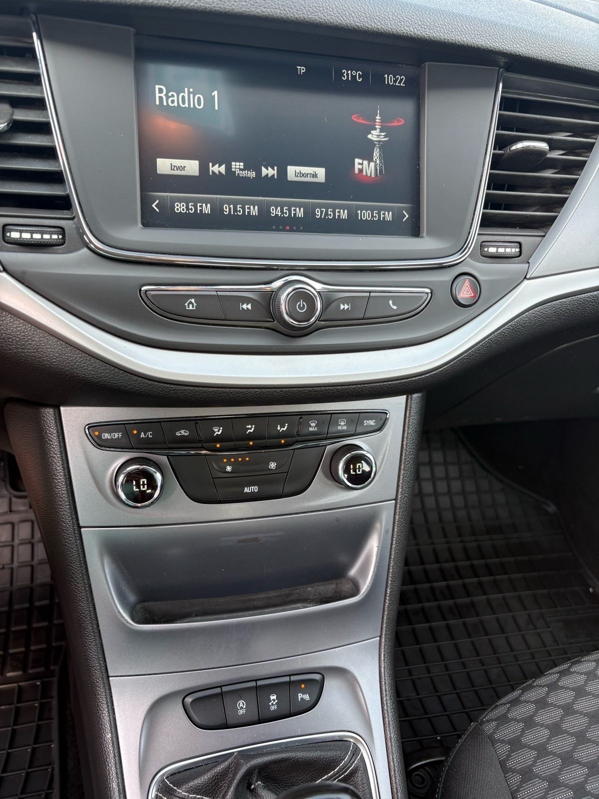Opel Astra 1.6 CDTI 2018god., fotografija 12