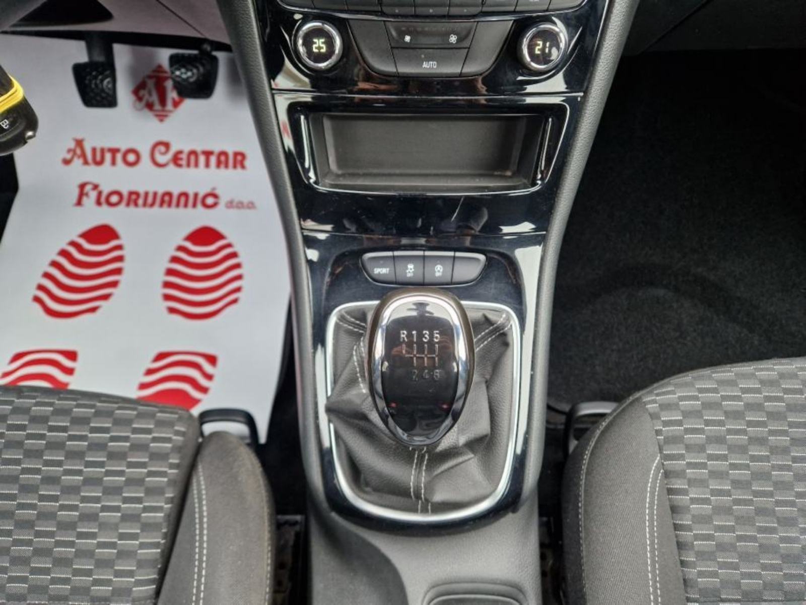 Opel Astra 1,6 CDTI 2019.,Sport, TEMP, LED, NEMA 5%, 128 000 km, fotografija 16