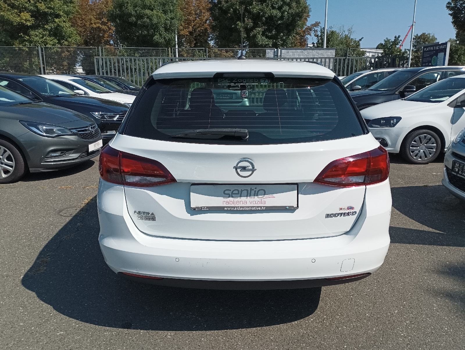 Opel Astra 1,6 CDTI ,81 kw,2018 god,nije uvoz,garancija,reg 12/2026, fotografija 5