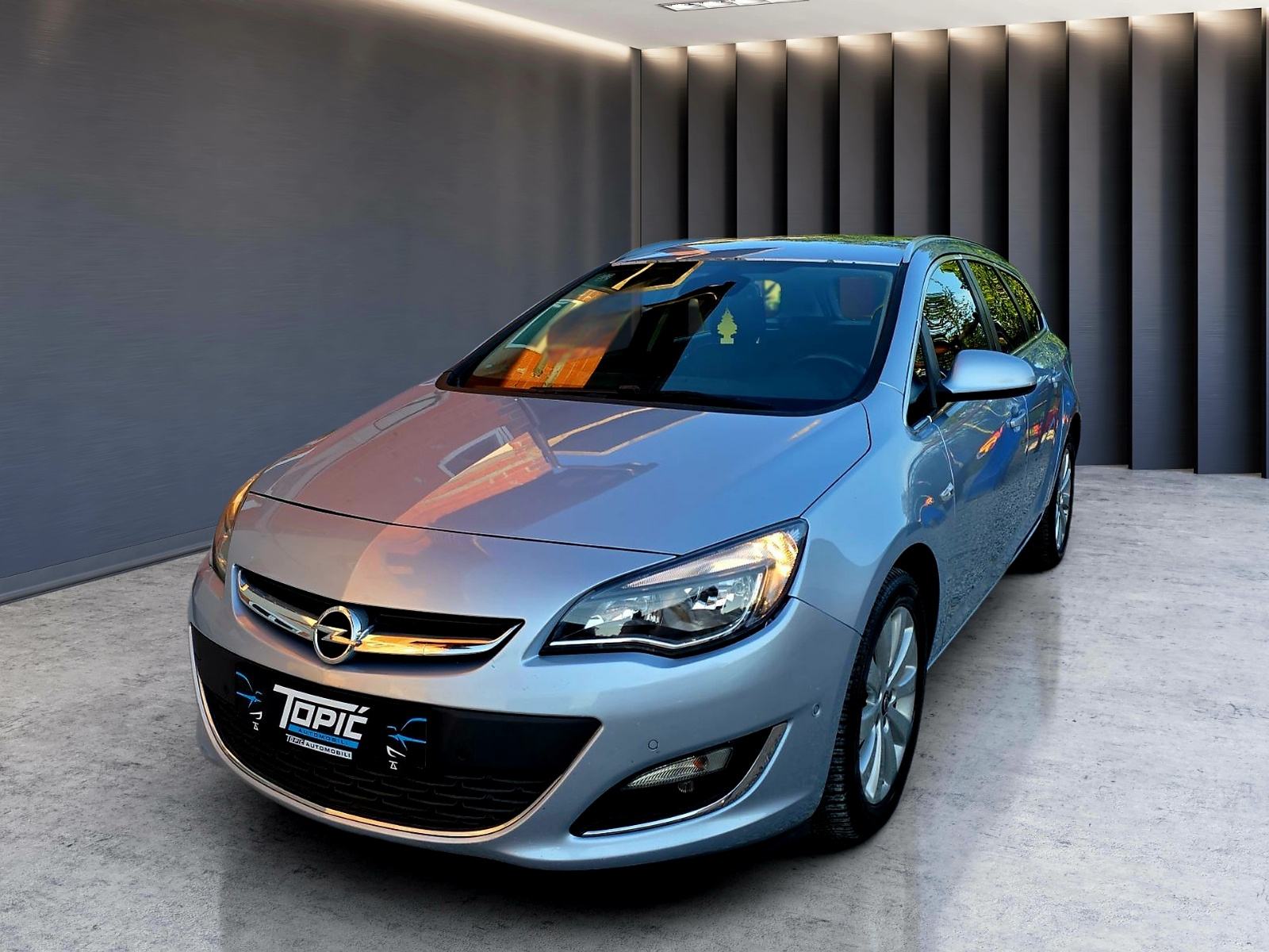 Opel Astra 1.6 CDTI ***CAMERA,NAVI,PDC,TEMP.***TOP STANJE***, fotografija 1