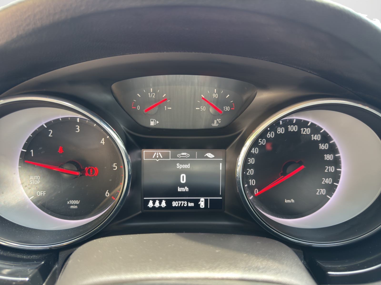 Opel Astra 1.6 CDTI Dynamic, fotografija 11