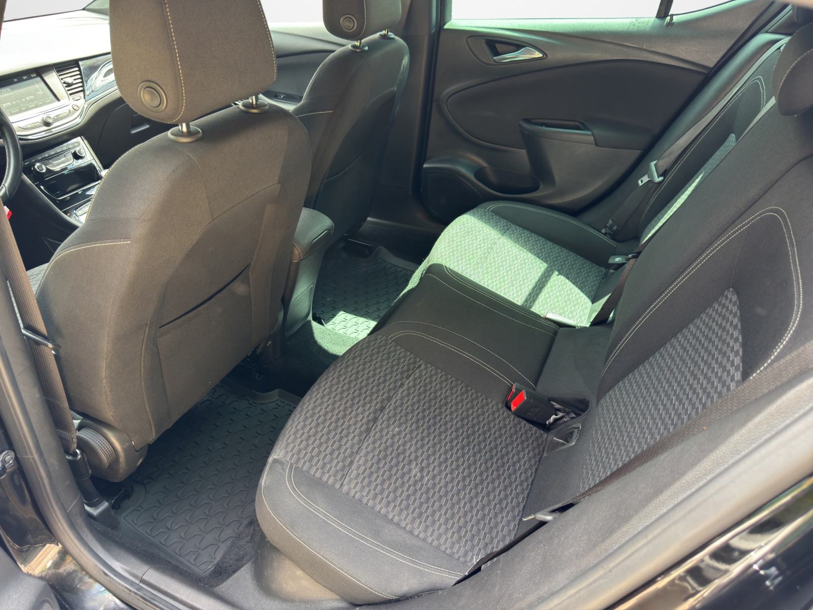 Opel Astra 1.6 CDTI Dynamic, fotografija 14