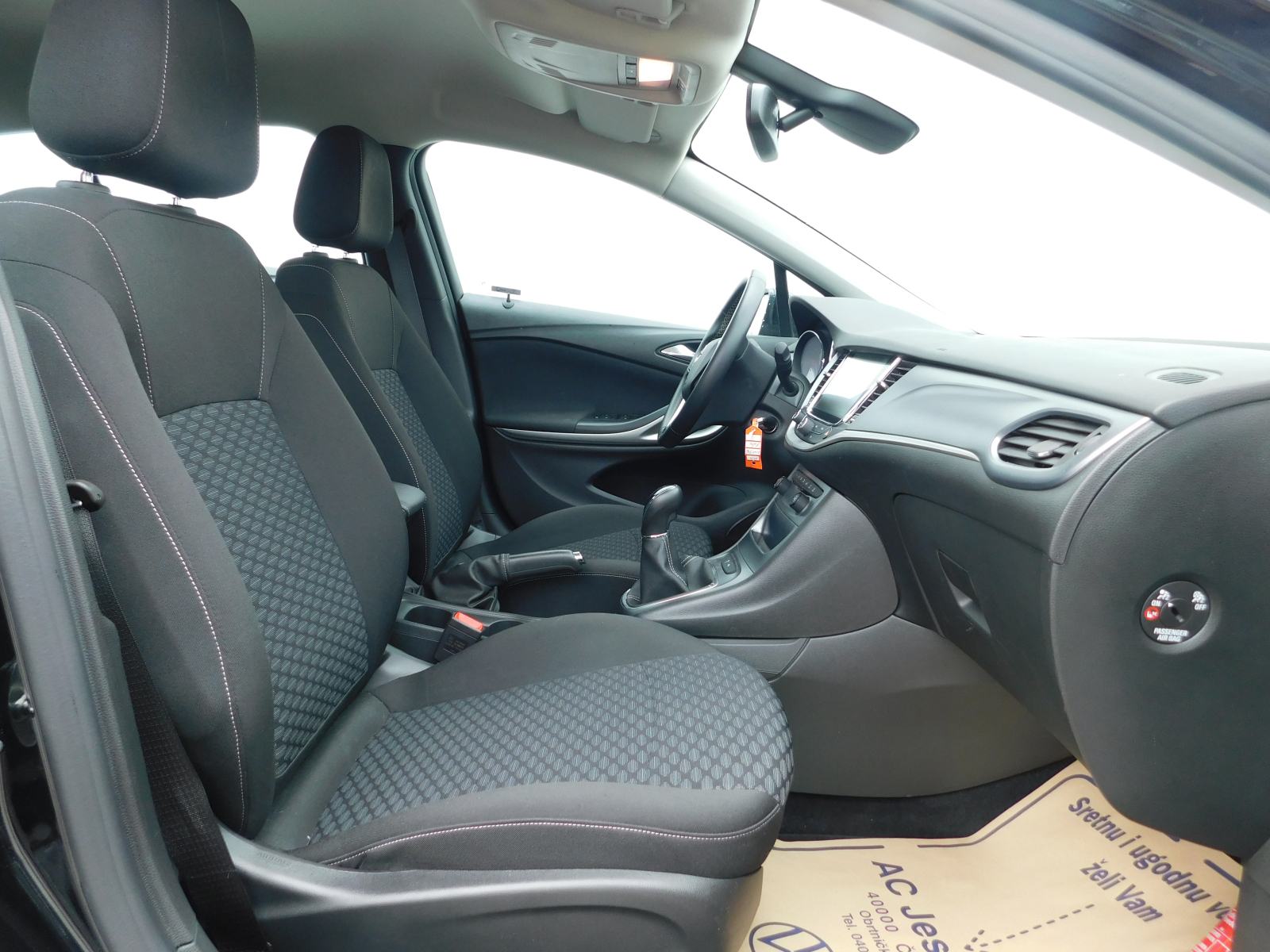 Opel Astra 1.6 CDTI Enjoy, fotografija 12