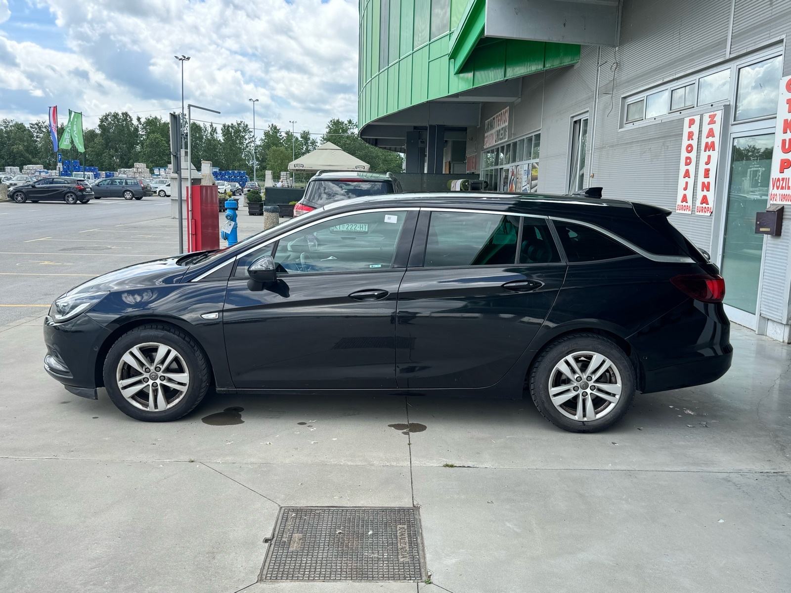 Opel Astra 1.6 CDTI full oprema radar xenon camera kuka VELIKI SERV!!, fotografija 6