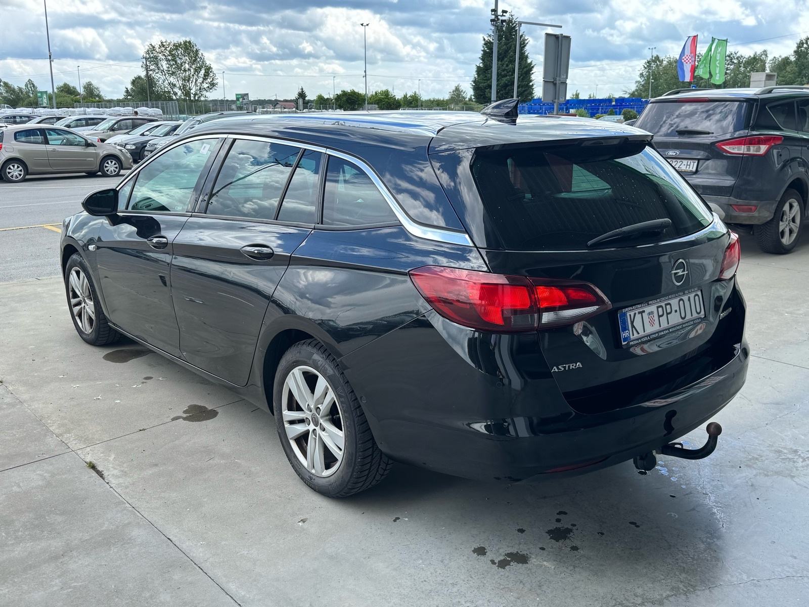 Opel Astra 1.6 CDTI full oprema radar xenon camera kuka VELIKI SERV!!, pogled izvana - slika 5