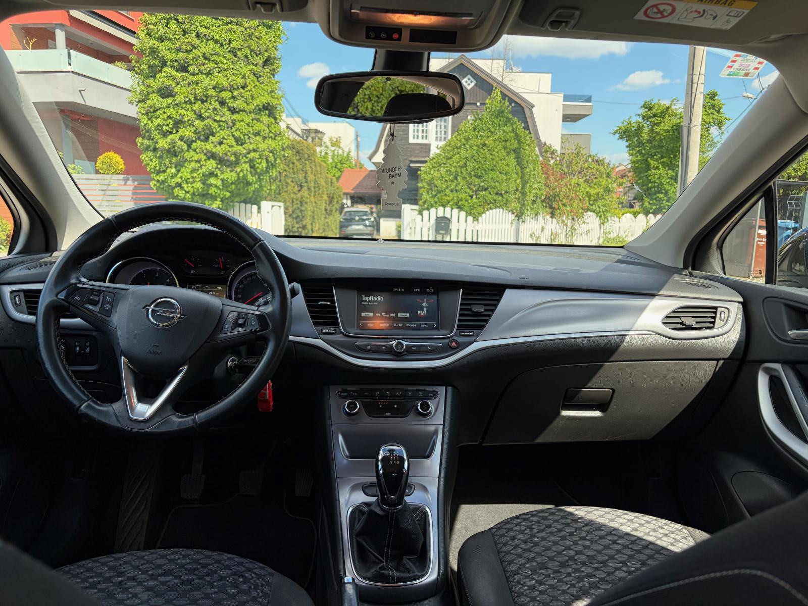 Opel Astra 1.6 CDTI, fotografija 4