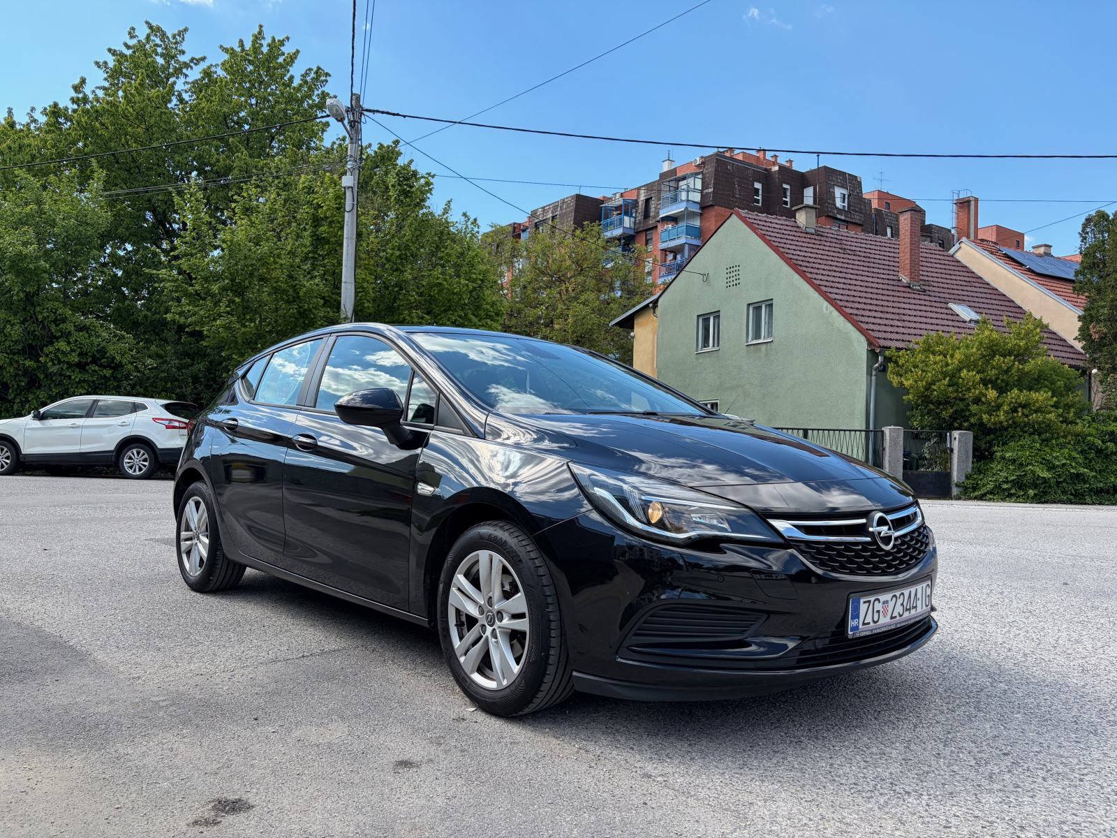 Opel Astra 1.6 CDTI, fotografija 10
