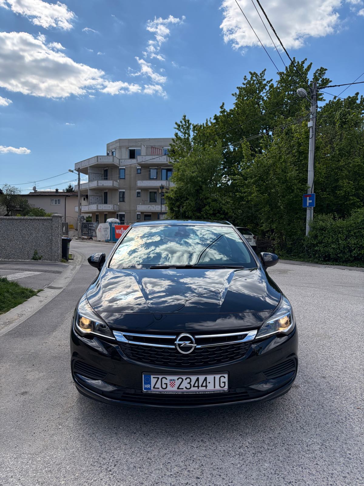 Opel Astra 1.6 CDTI, fotografija 12