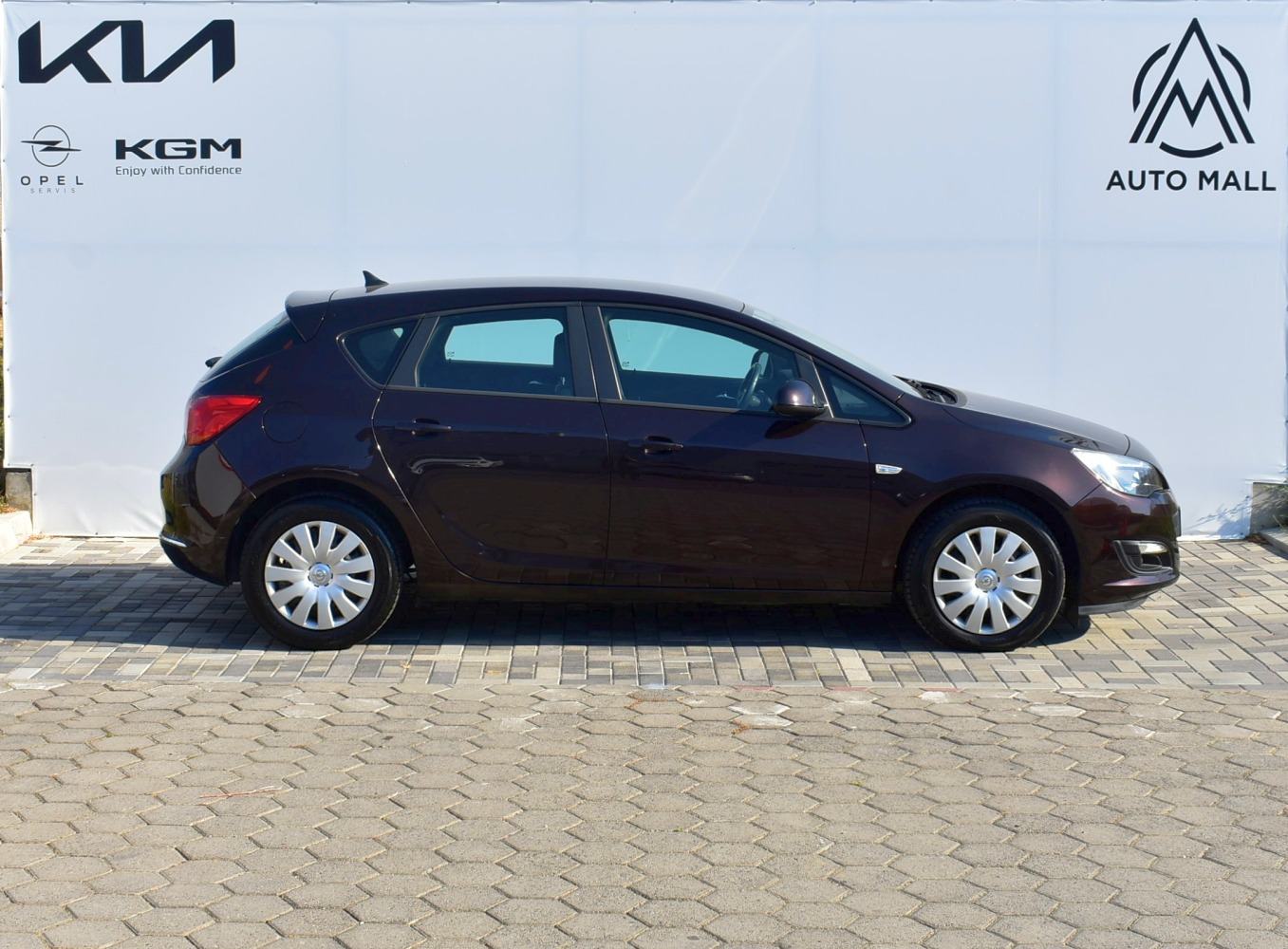 Opel Astra 1.6 CDTI *HR* SERVISNA, 2 SETA KOTAČA, JAMSTVO*, fotografija 2