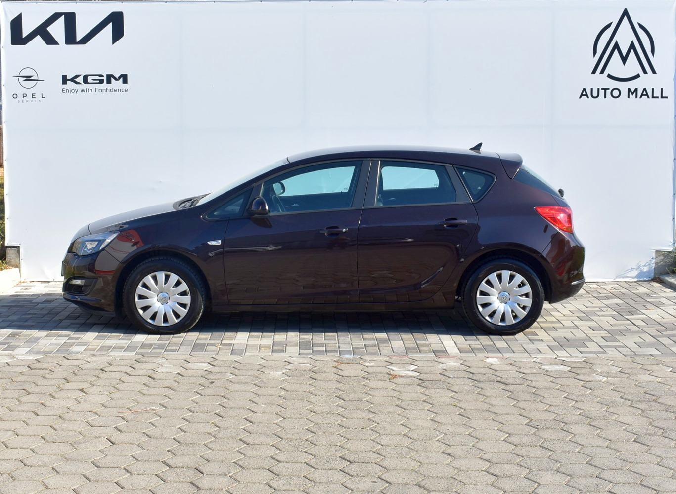 Opel Astra 1.6 CDTI *HR* SERVISNA, 2 SETA KOTAČA, JAMSTVO*, fotografija 3