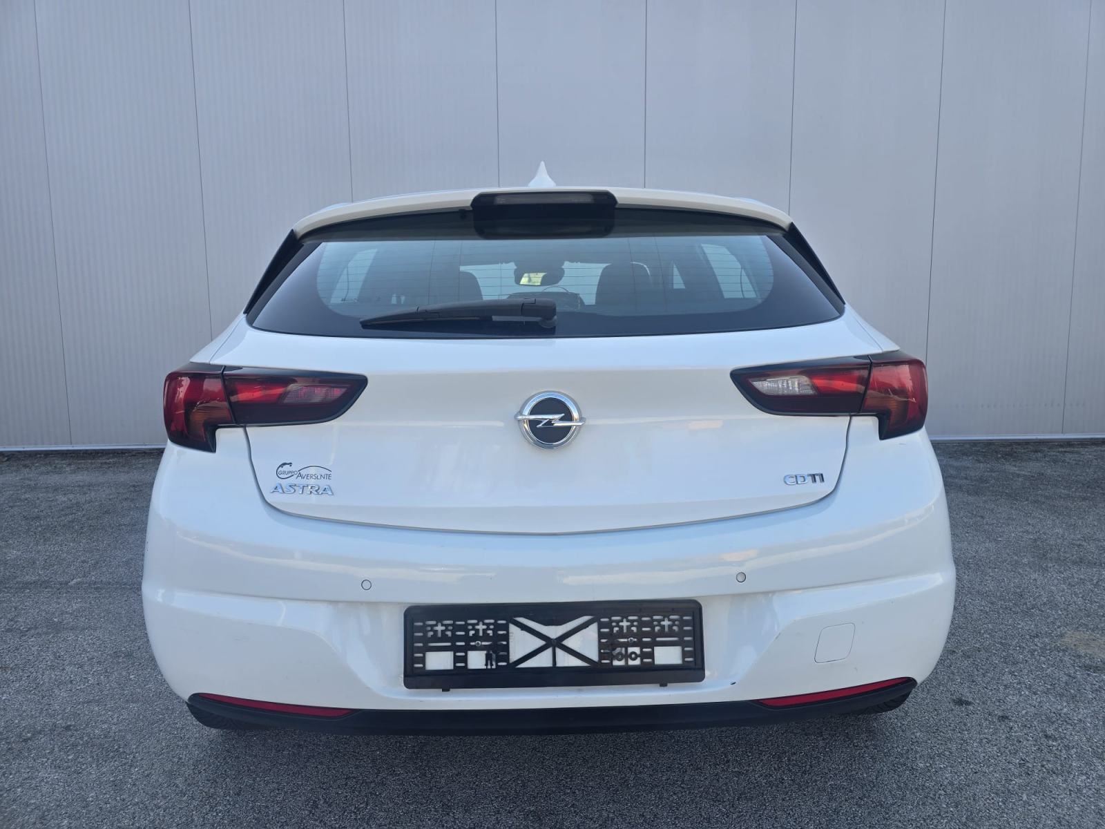 Opel Astra 1,6 CDTI Innovation, Top stanje, 1. vl., Servisna, Jamstvo!, fotografija 3