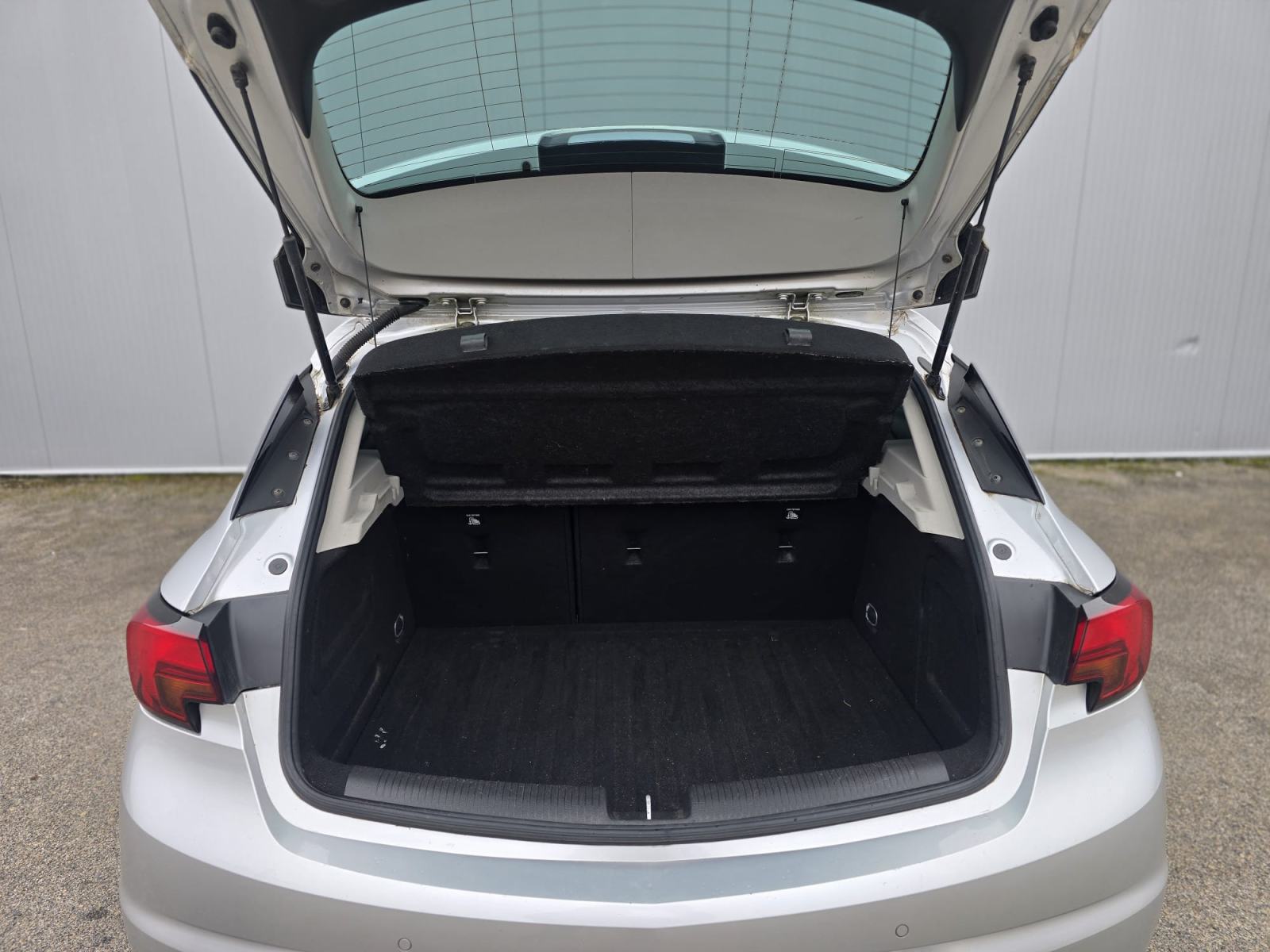 Opel Astra 1,6 CDTI Innovation, Top stanje, 1. vl., Servisna, Jamstvo!, fotografija 9