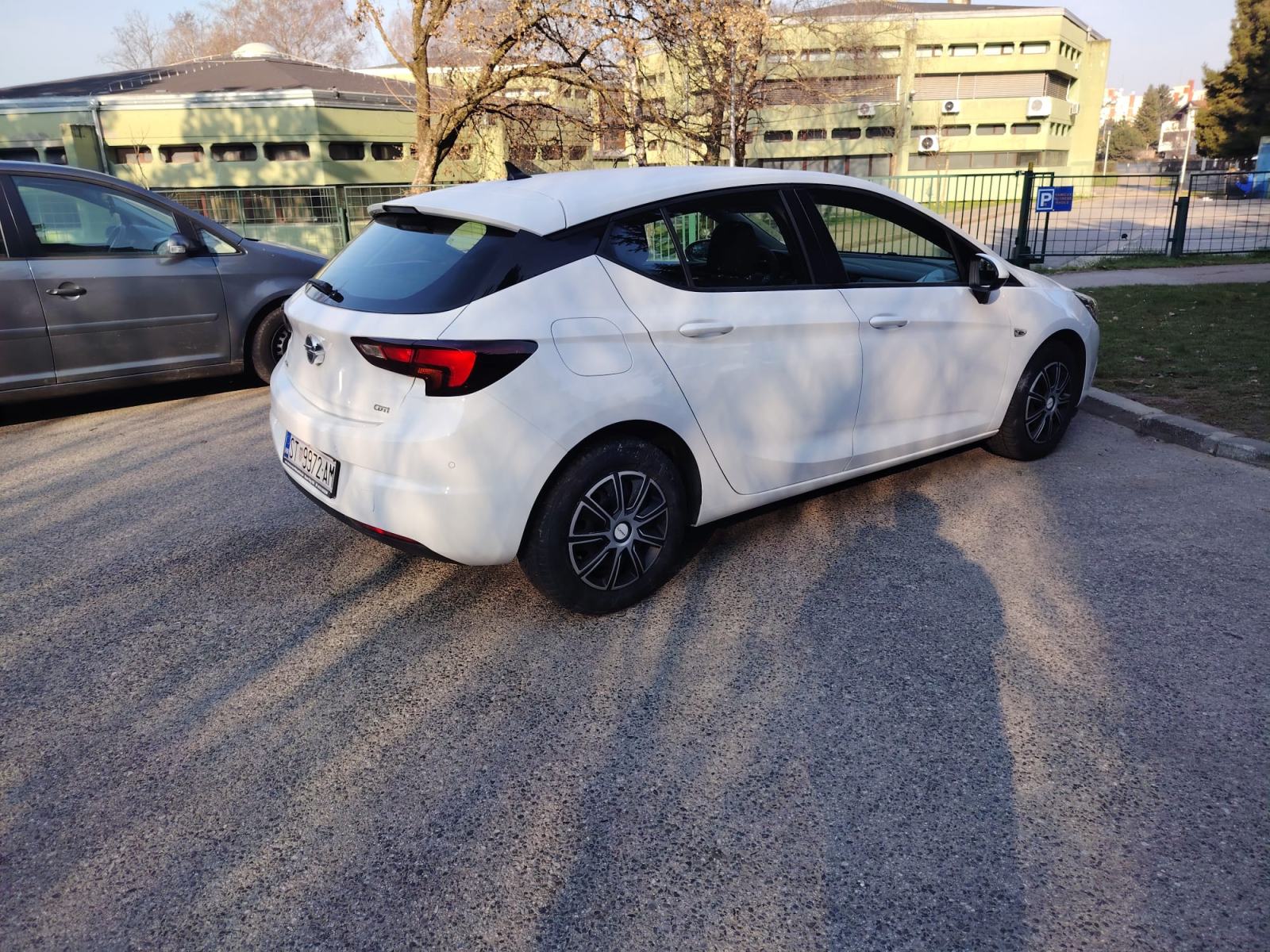 Opel Astra 1.6 CDTI+Promijenjen lanac+Napravljen servis+Bez ulaganja, fotografija 8