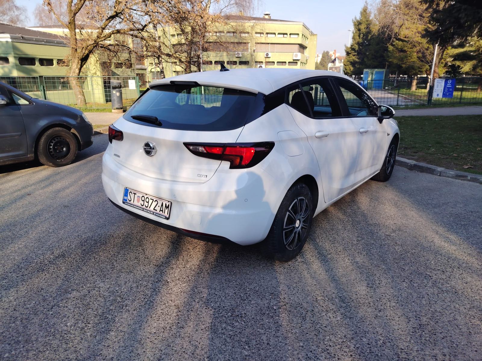 Opel Astra 1.6 CDTI+Promijenjen lanac+Napravljen servis+Bez ulaganja, fotografija 9