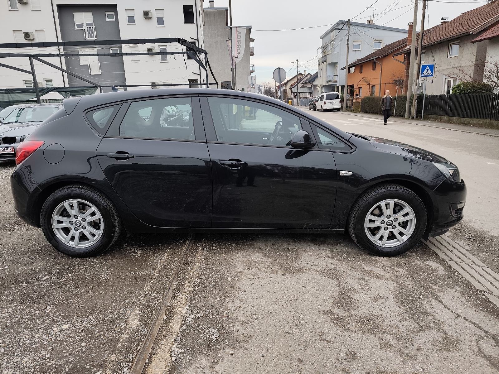 Opel Astra 1.6 CDTI // REG 1 GOD // TOP STANJE // ALU // KLIMA //, fotografija 10