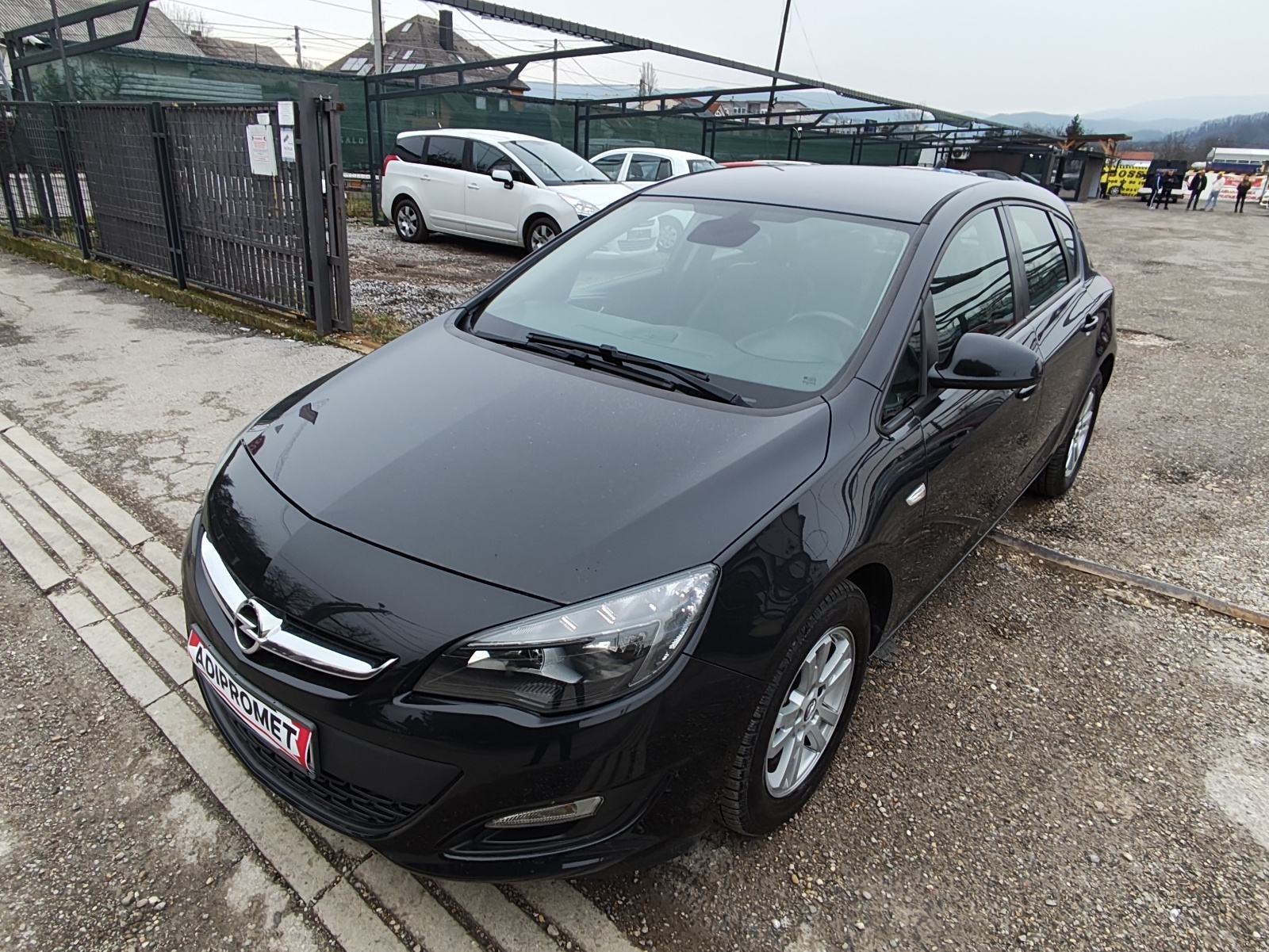 Opel Astra 1.6 CDTI // REG 1 GOD // TOP STANJE // ALU // KLIMA //, fotografija 5