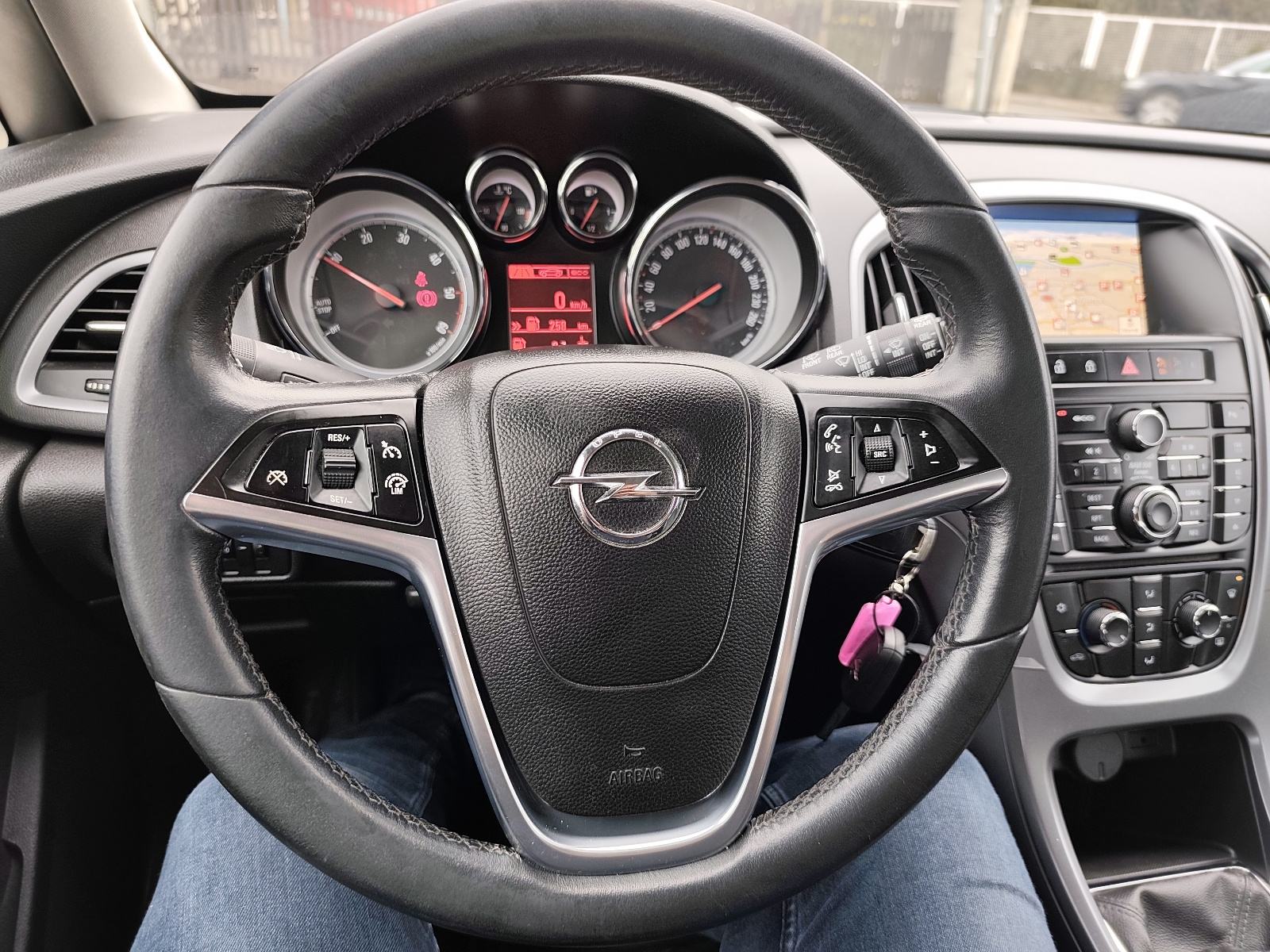 Opel Astra 1.6 CDTI // REG 1 GOD // TOP STANJE // ALU // KLIMA //, fotografija 18