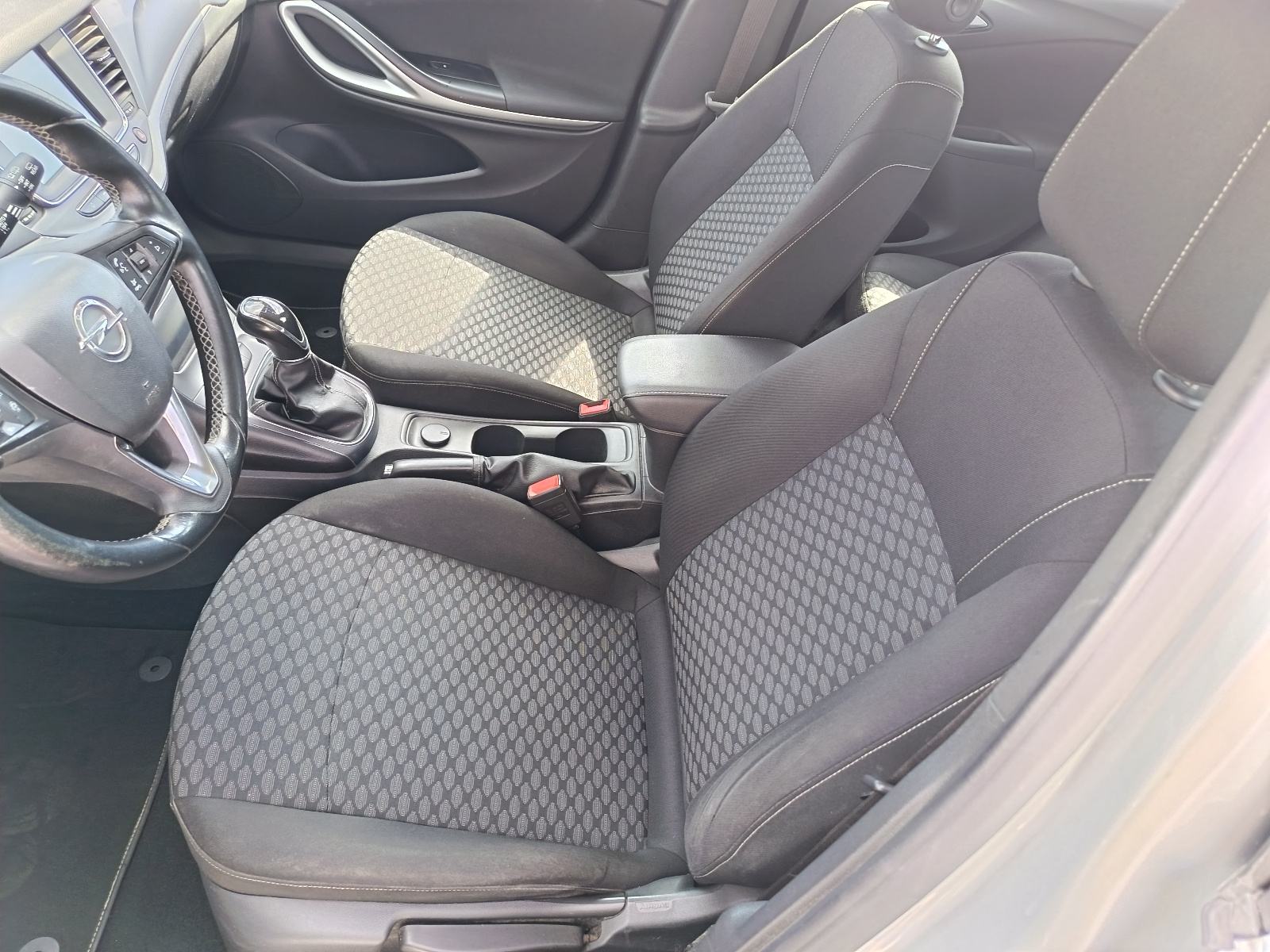 Opel Astra 1.6 Cdti reg 3/2027 servisna knjižica psc nije uvoz, fotografija 8