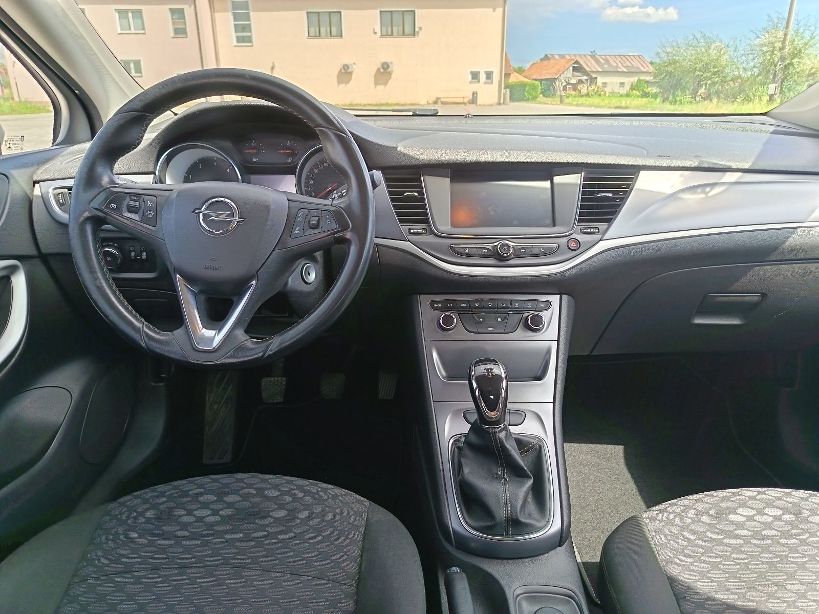 Opel Astra 1.6 Cdti reg 3/2027 servisna knjižica psc nije uvoz, fotografija 7