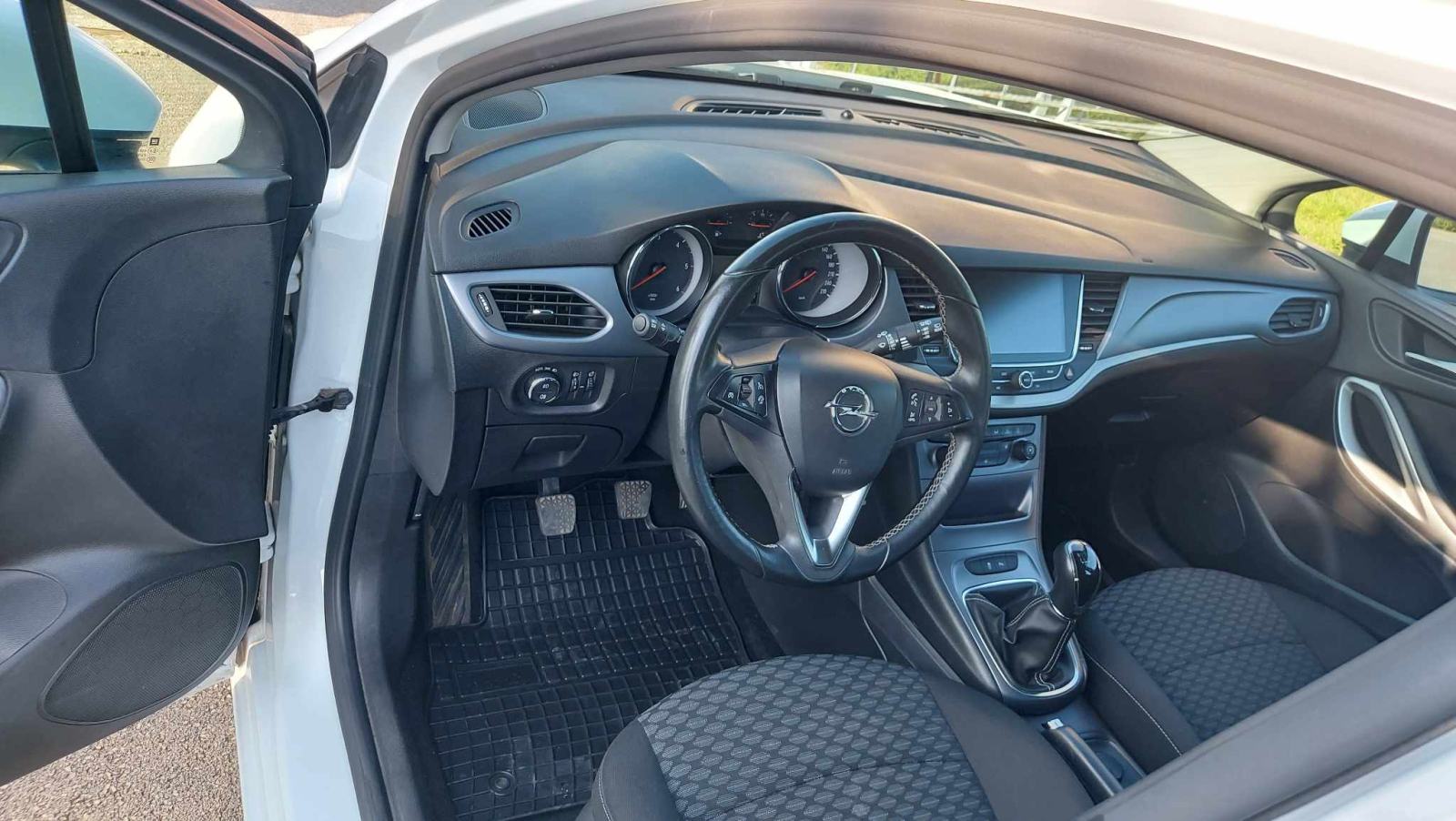 Opel Astra 1.6 CDTI, Veliki servis odrađen, fotografija 10