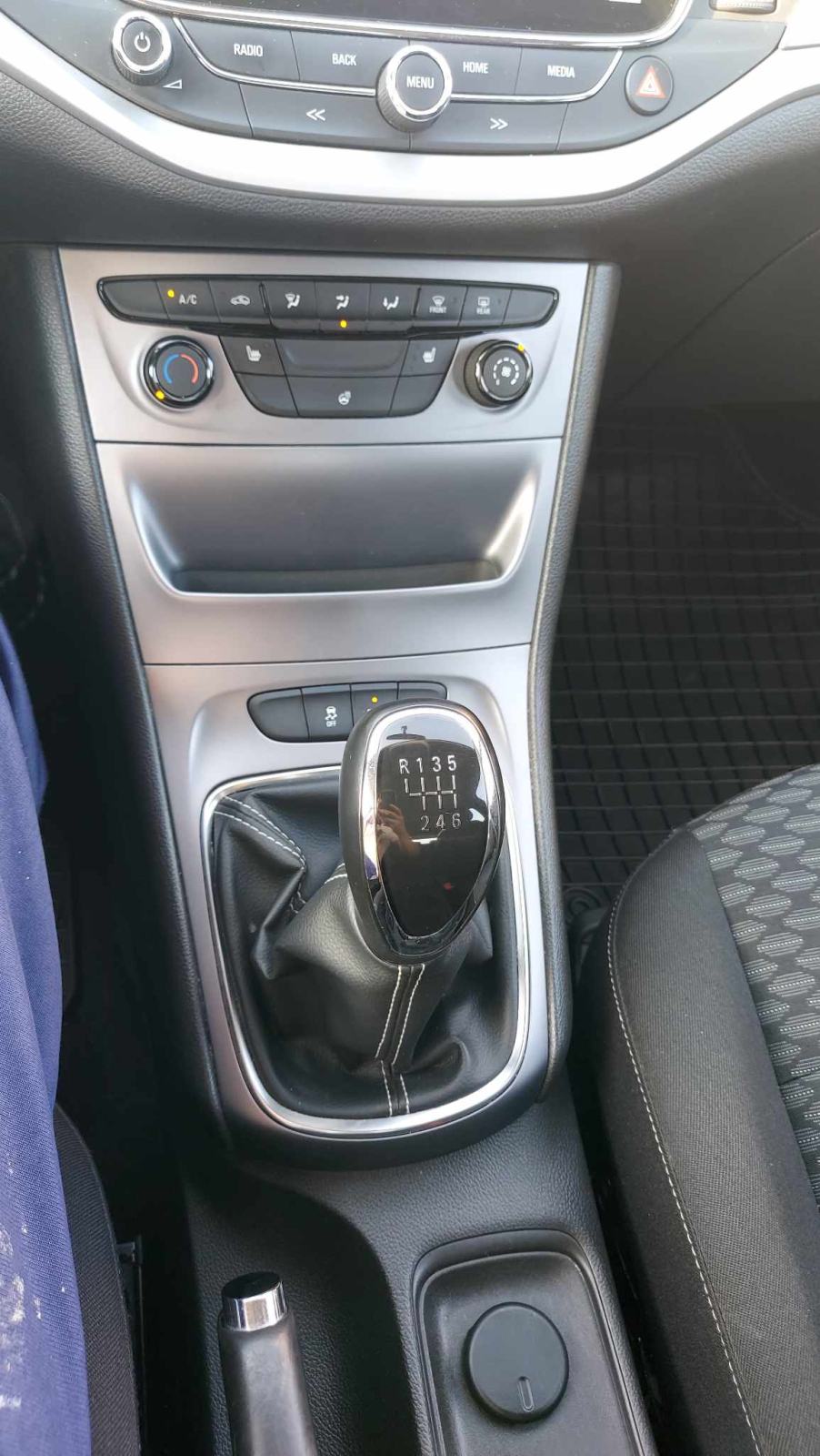 Opel Astra 1.6 CDTI, Veliki servis odrađen, fotografija 13
