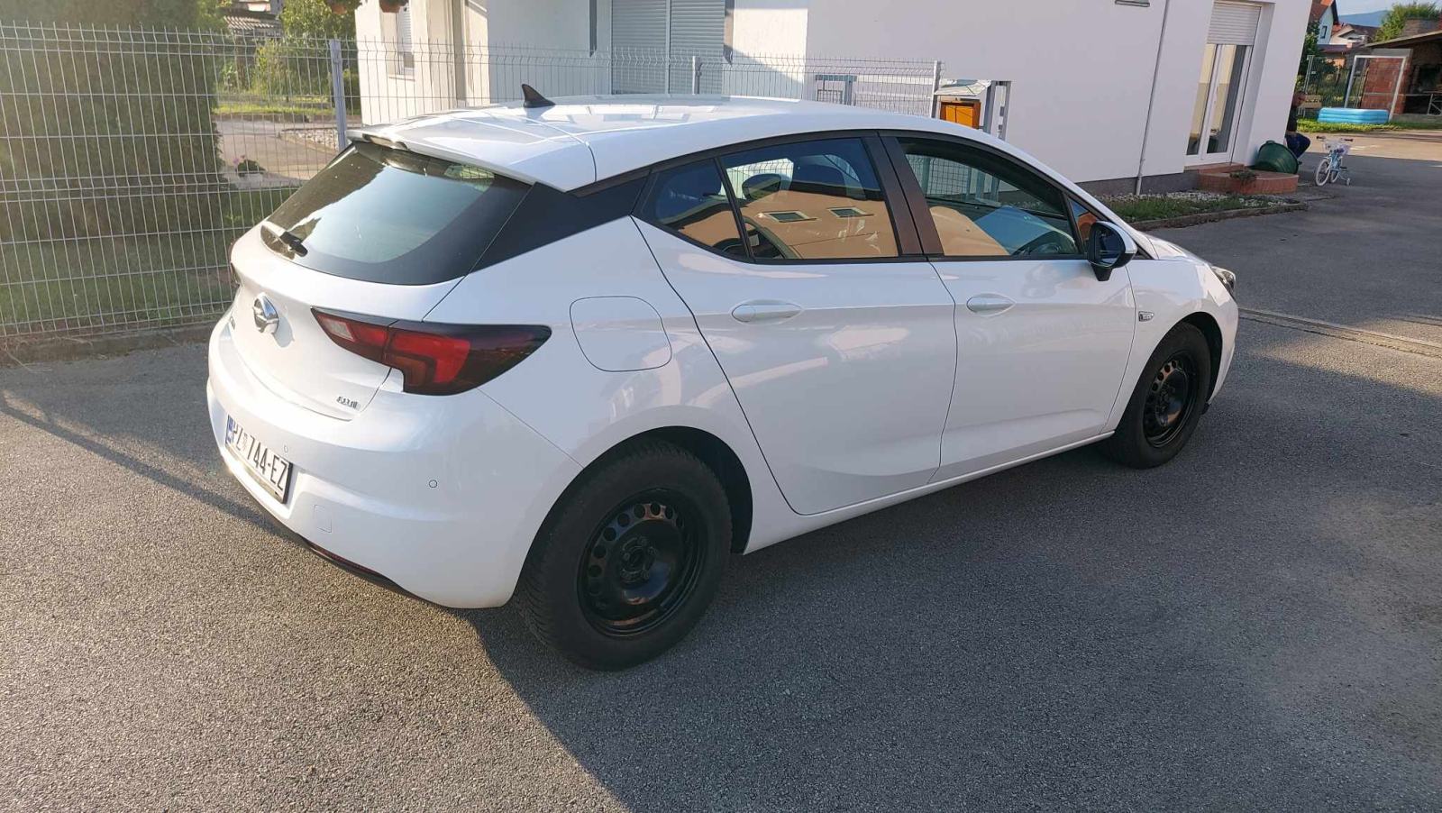 Opel Astra 1.6 CDTI, Veliki servis odrađen, fotografija 7