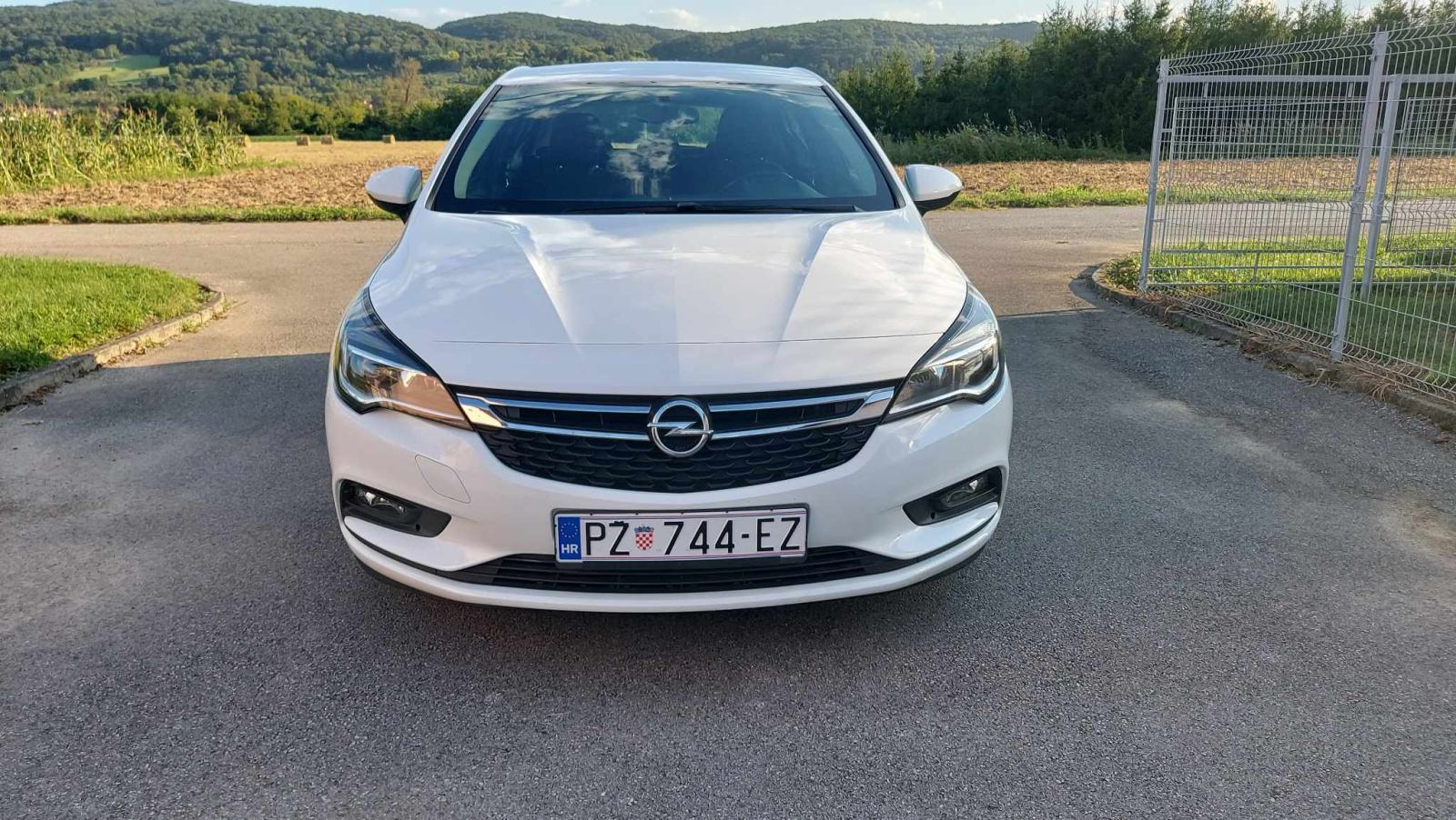 Opel Astra 1.6 CDTI, Veliki servis odrađen, fotografija 2