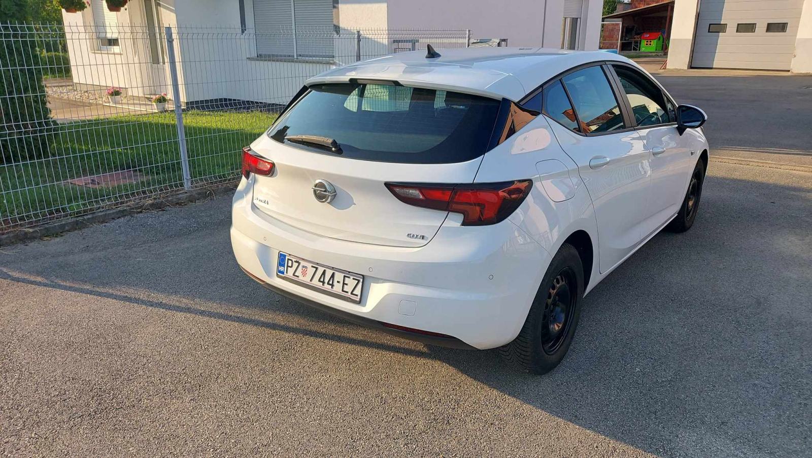 Opel Astra 1.6 CDTI, Veliki servis odrađen, fotografija 6