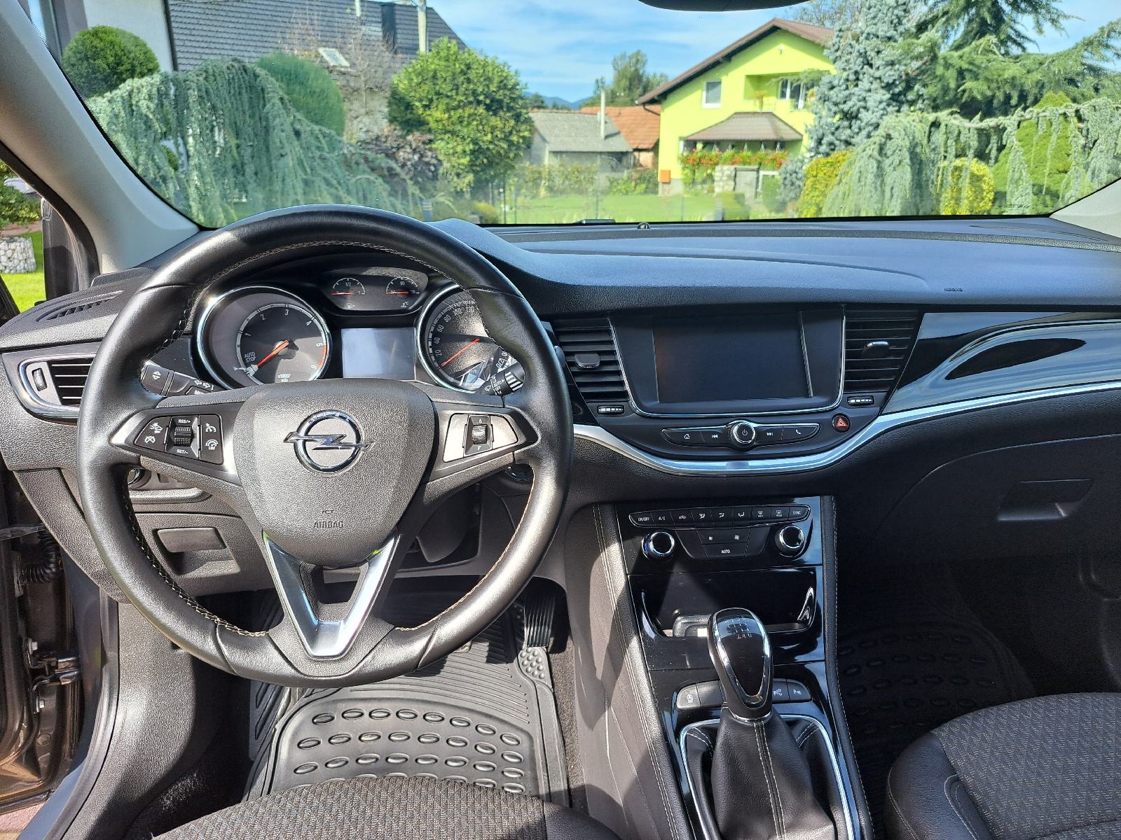 Opel Astra 1.6 CDTI, fotografija 17