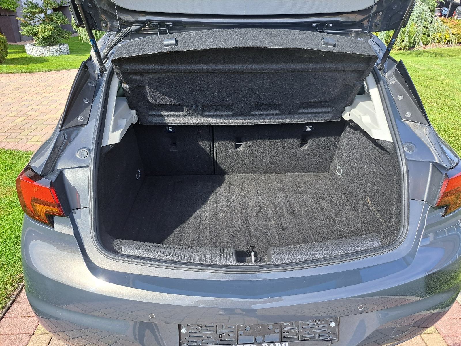 Opel Astra 1.6 CDTI, fotografija 10