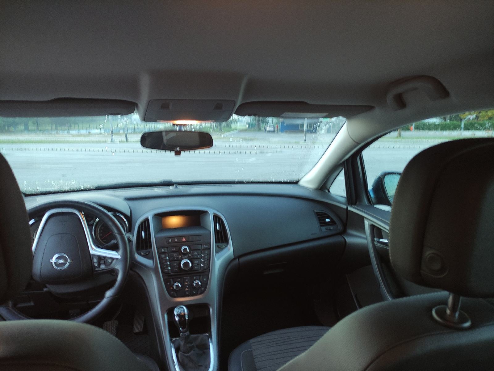 Opel Astra 1.6 CDTI HR RAČUN SERVISNA DRUGI VLASNIK, fotografija 10