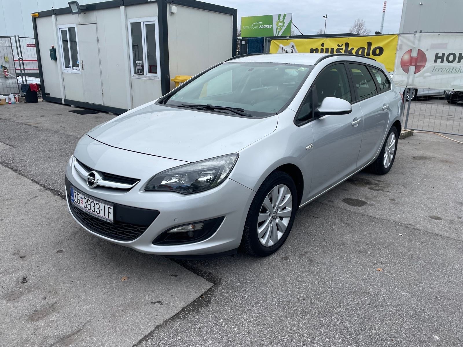 Opel Astra 1.6 CDTI, fotografija 2