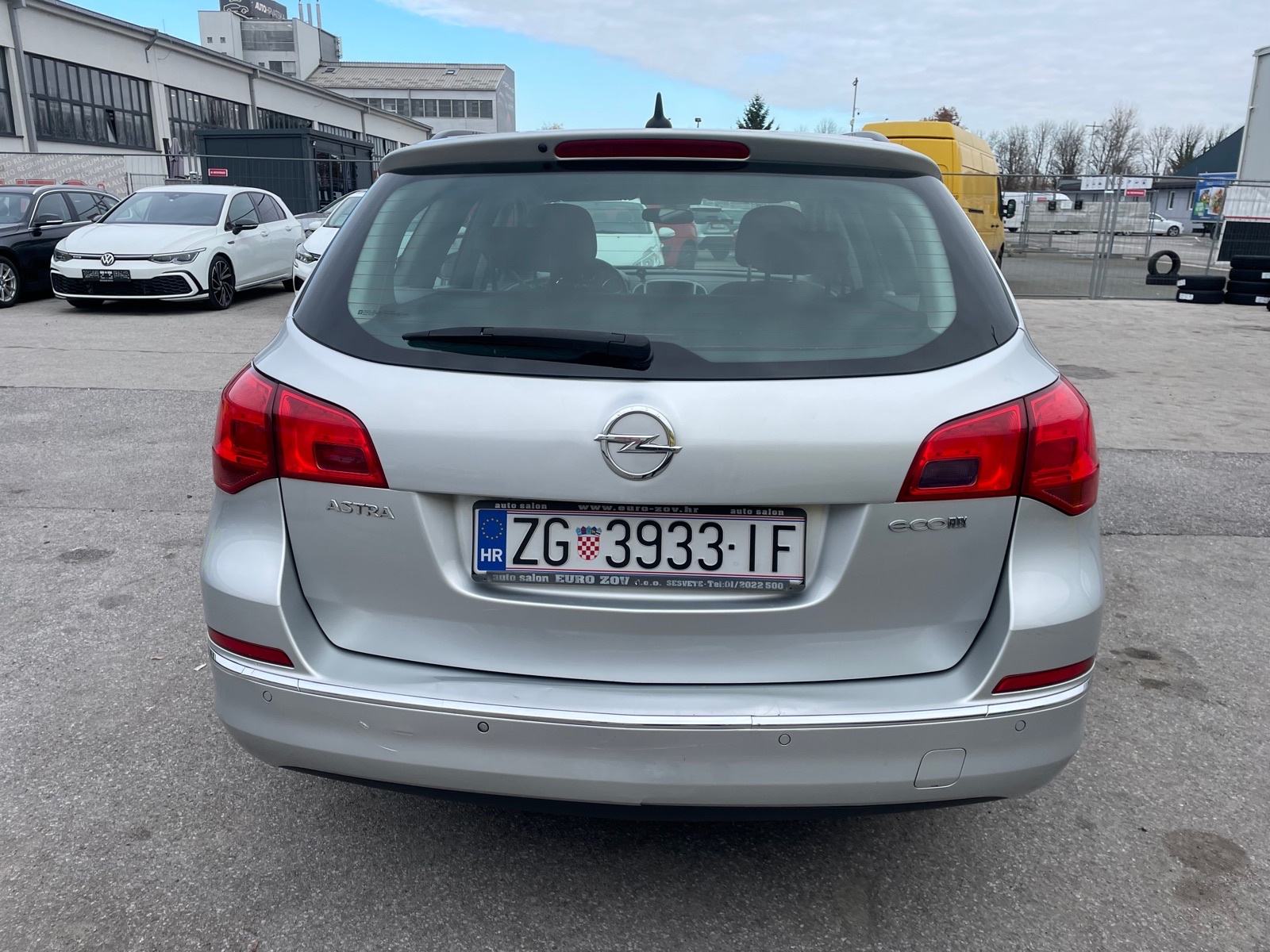 Opel Astra 1.6 CDTI, fotografija 4