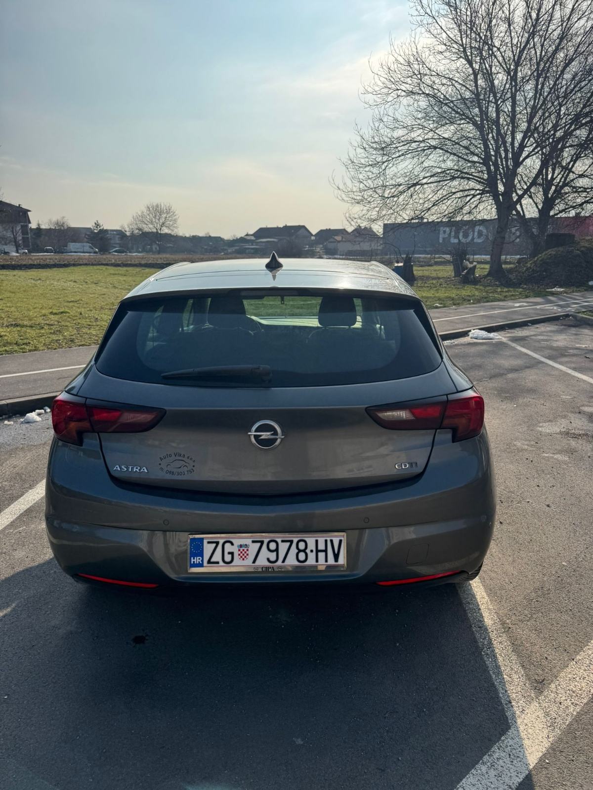 Opel Astra 1.6 CDTI, fotografija 3