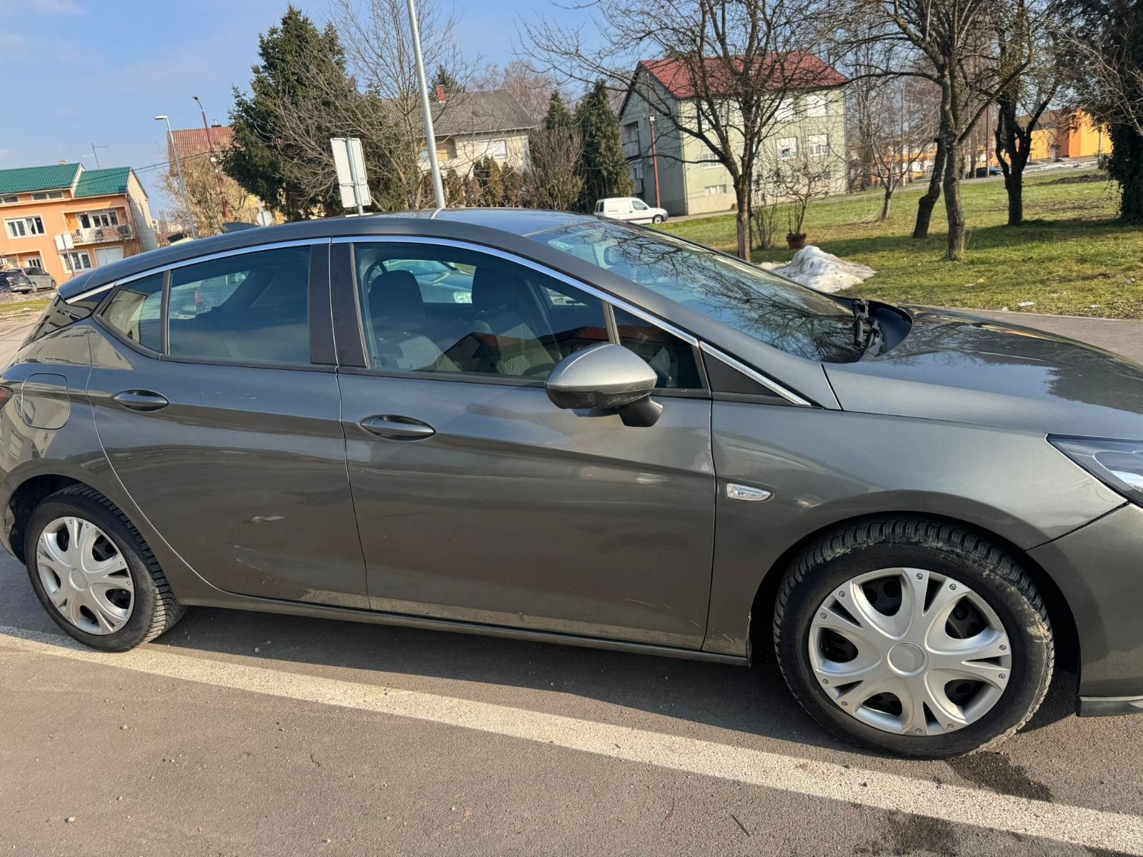 Opel Astra 1.6 CDTI, fotografija 2